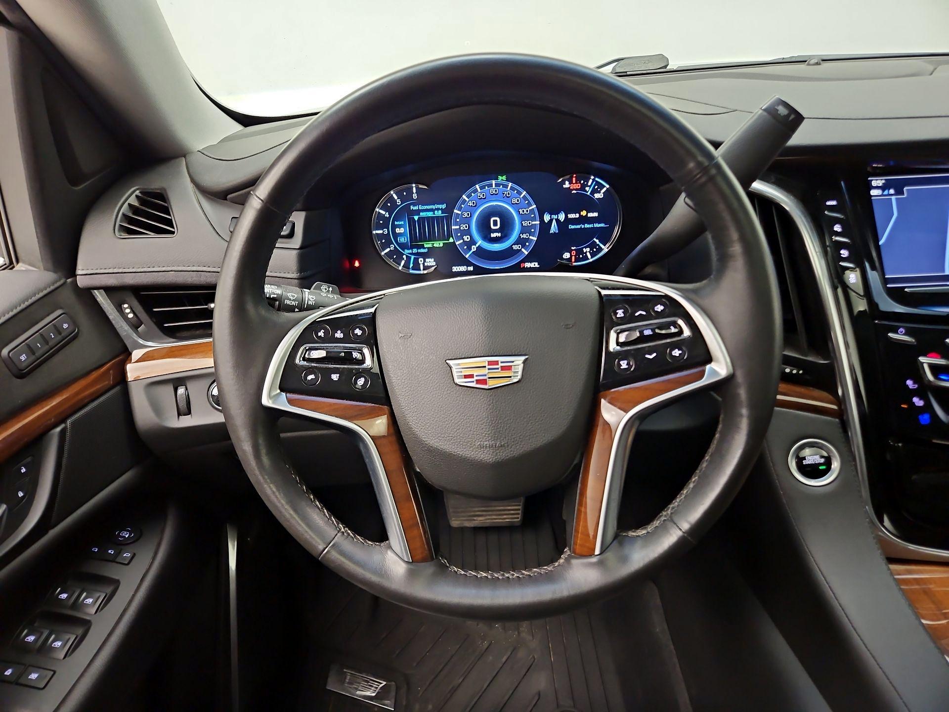 Thumbnail: 2019 Cadillac Escalade - 10