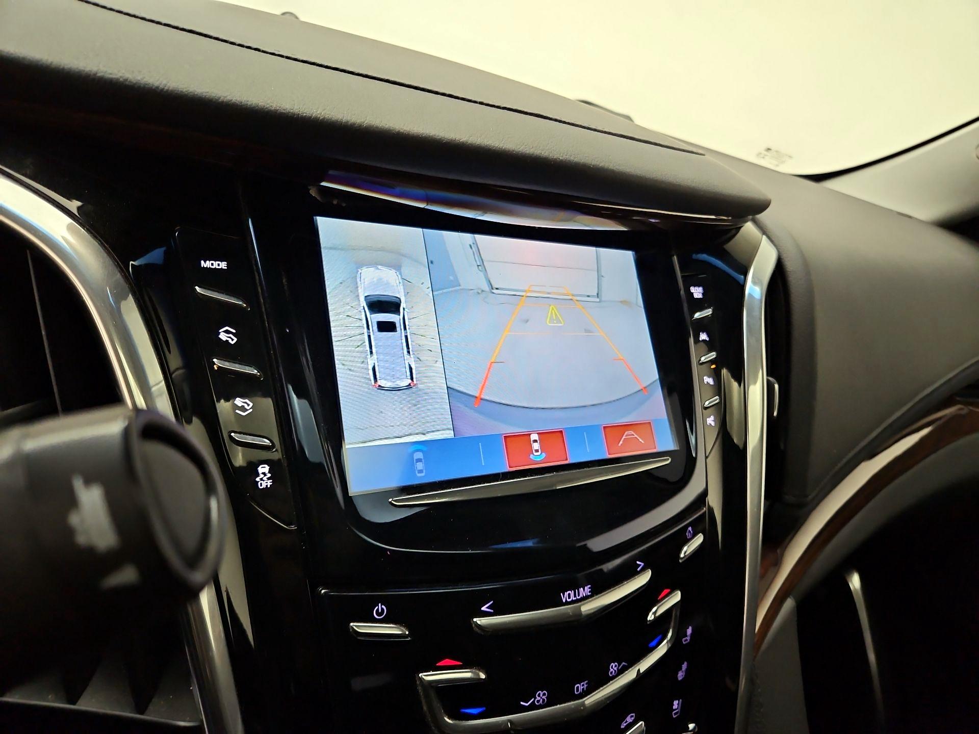 Thumbnail: 2019 Cadillac Escalade - 15