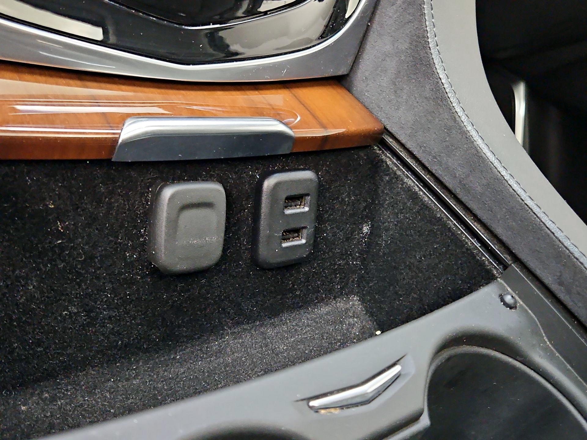 Thumbnail: 2019 Cadillac Escalade - 19