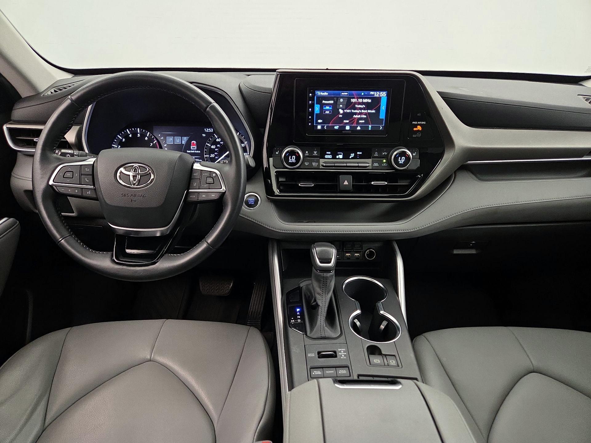 Thumbnail: 2020 Toyota Highlander - 9
