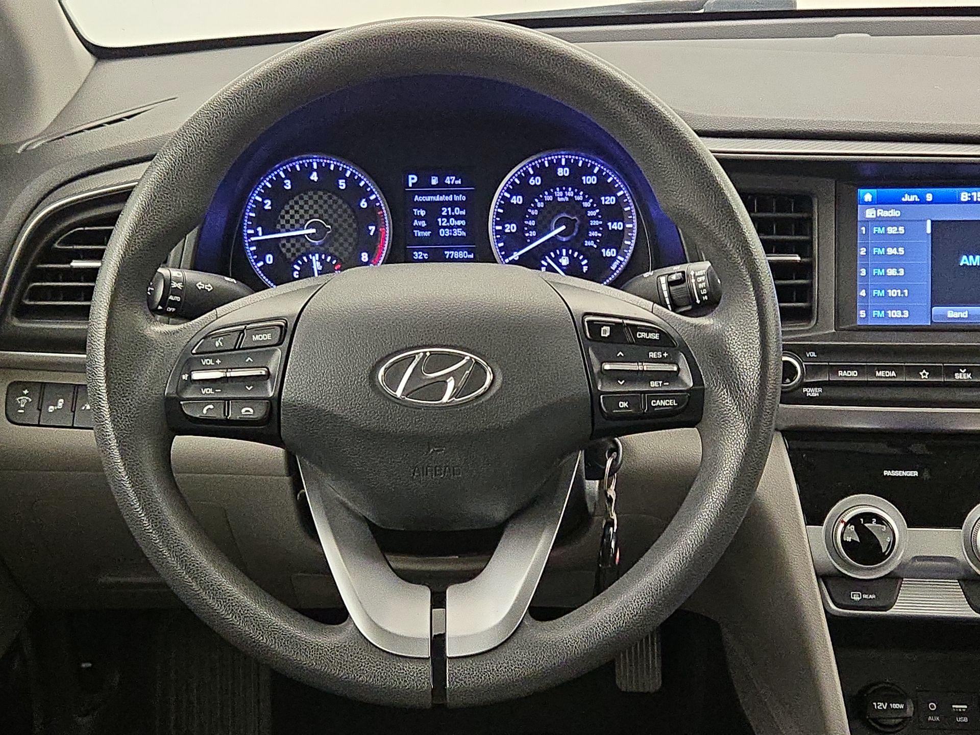 Thumbnail: 2019 Hyundai Elantra - 10