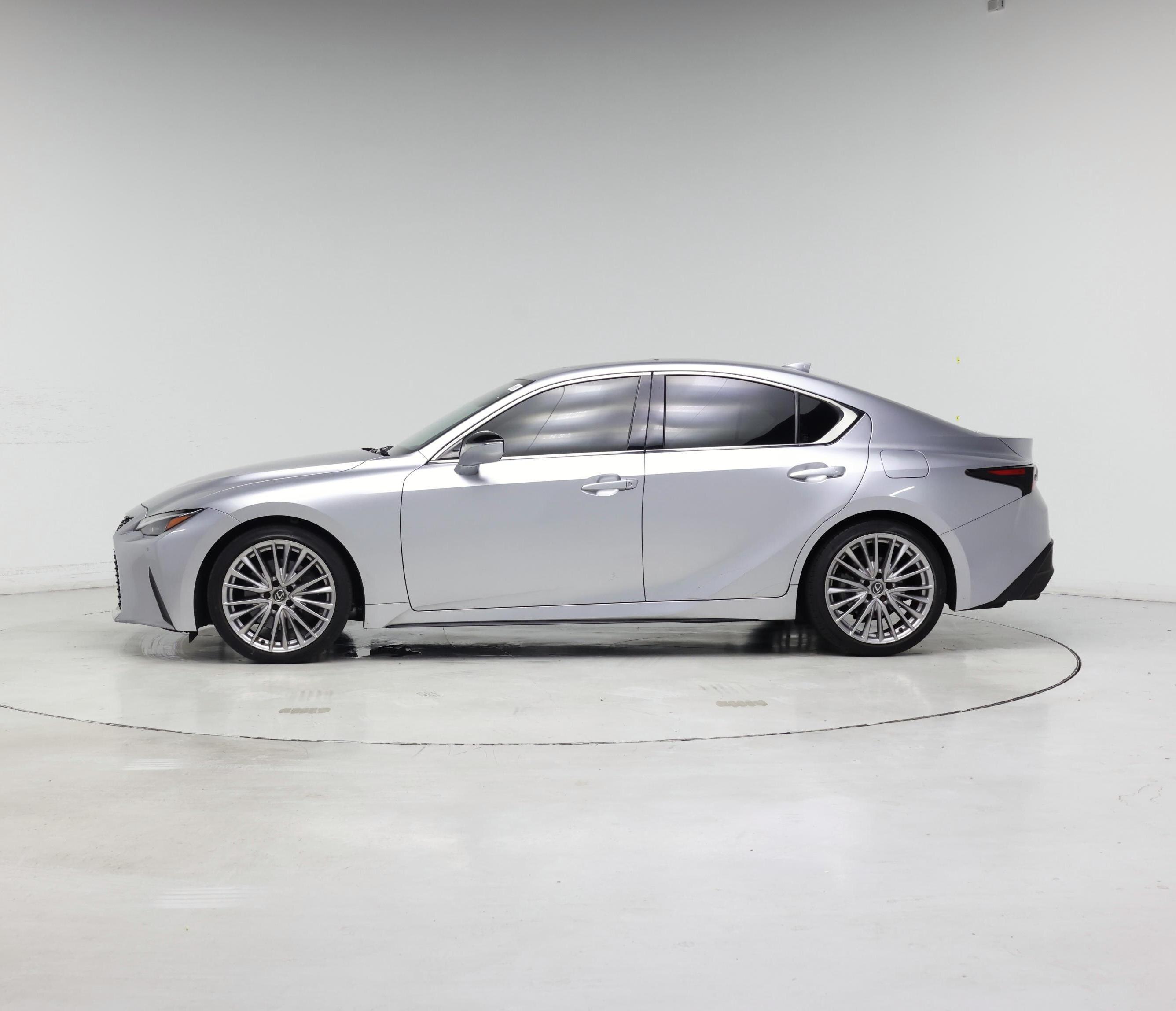 Thumbnail: 2023 Lexus IS - 3