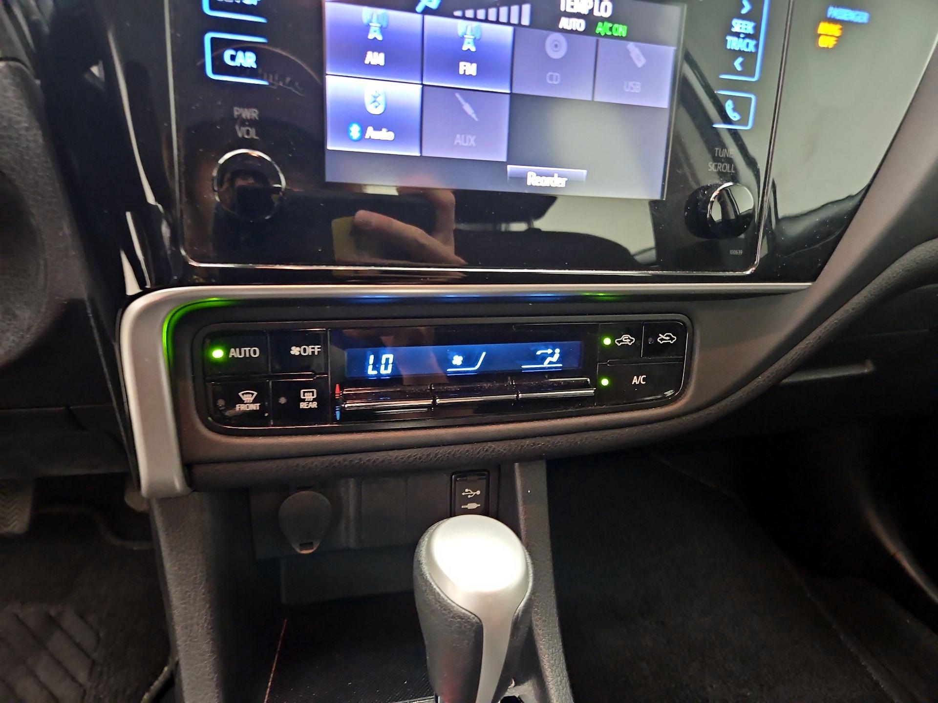 Thumbnail: 2019 Toyota Corolla - 16