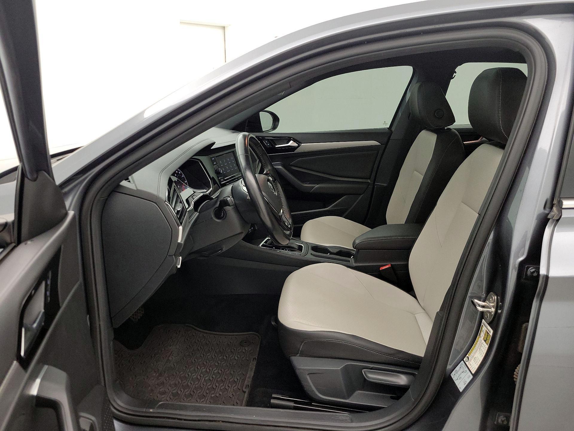 Thumbnail: 2021 Volkswagen Jetta - 11
