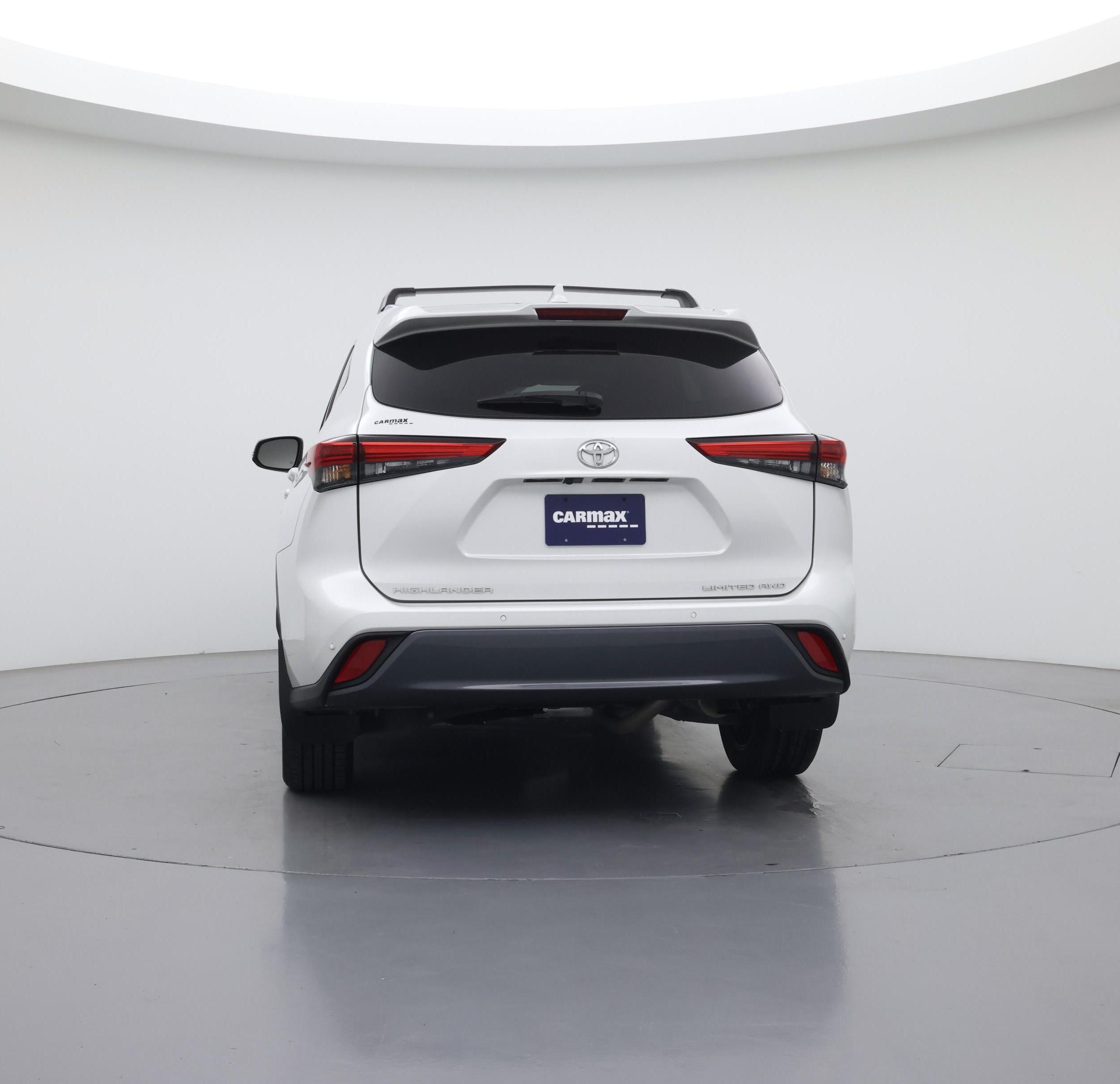 Thumbnail: 2023 Toyota Highlander - 6