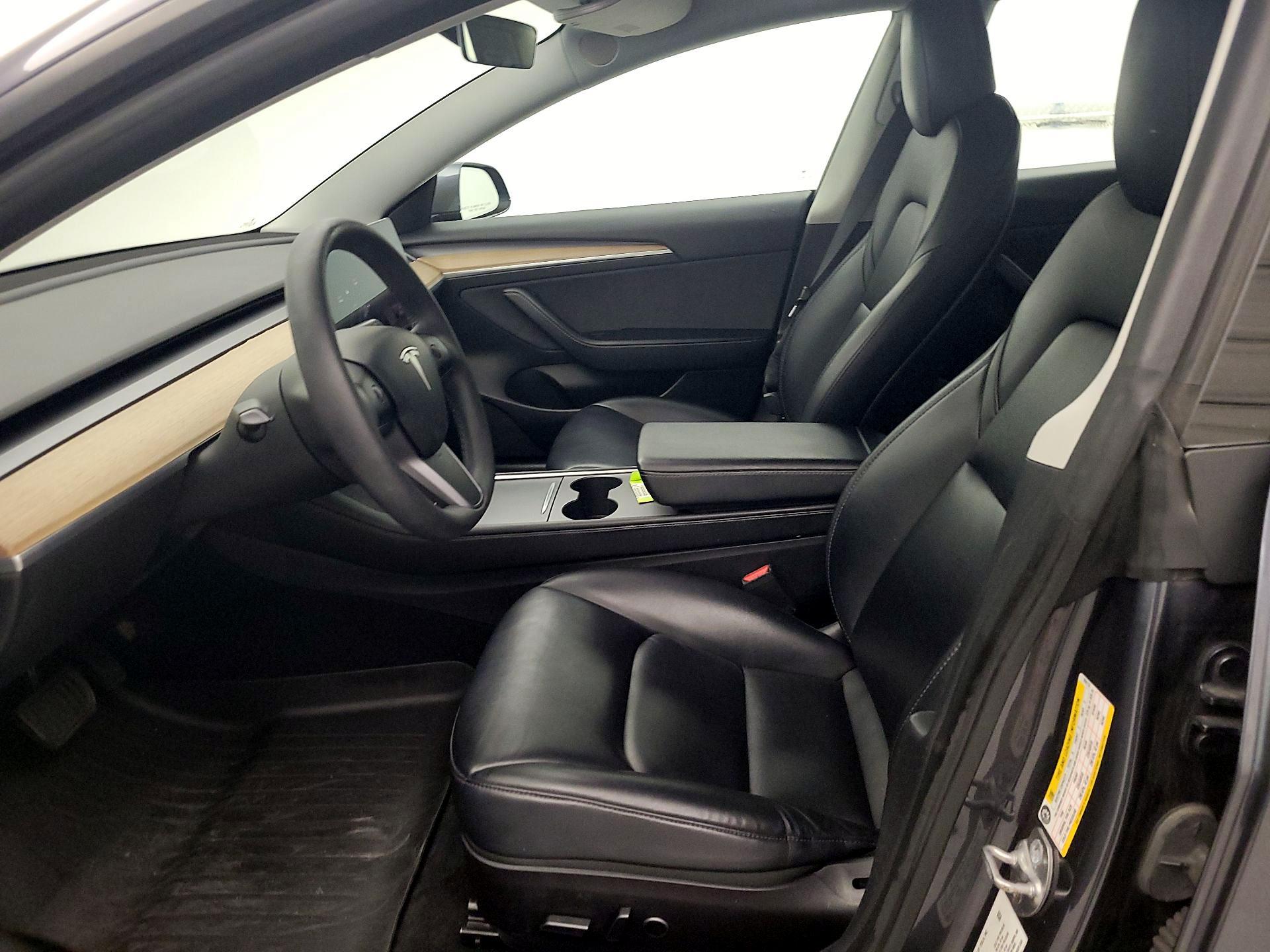 Thumbnail: 2021 Tesla Model 3 - 11