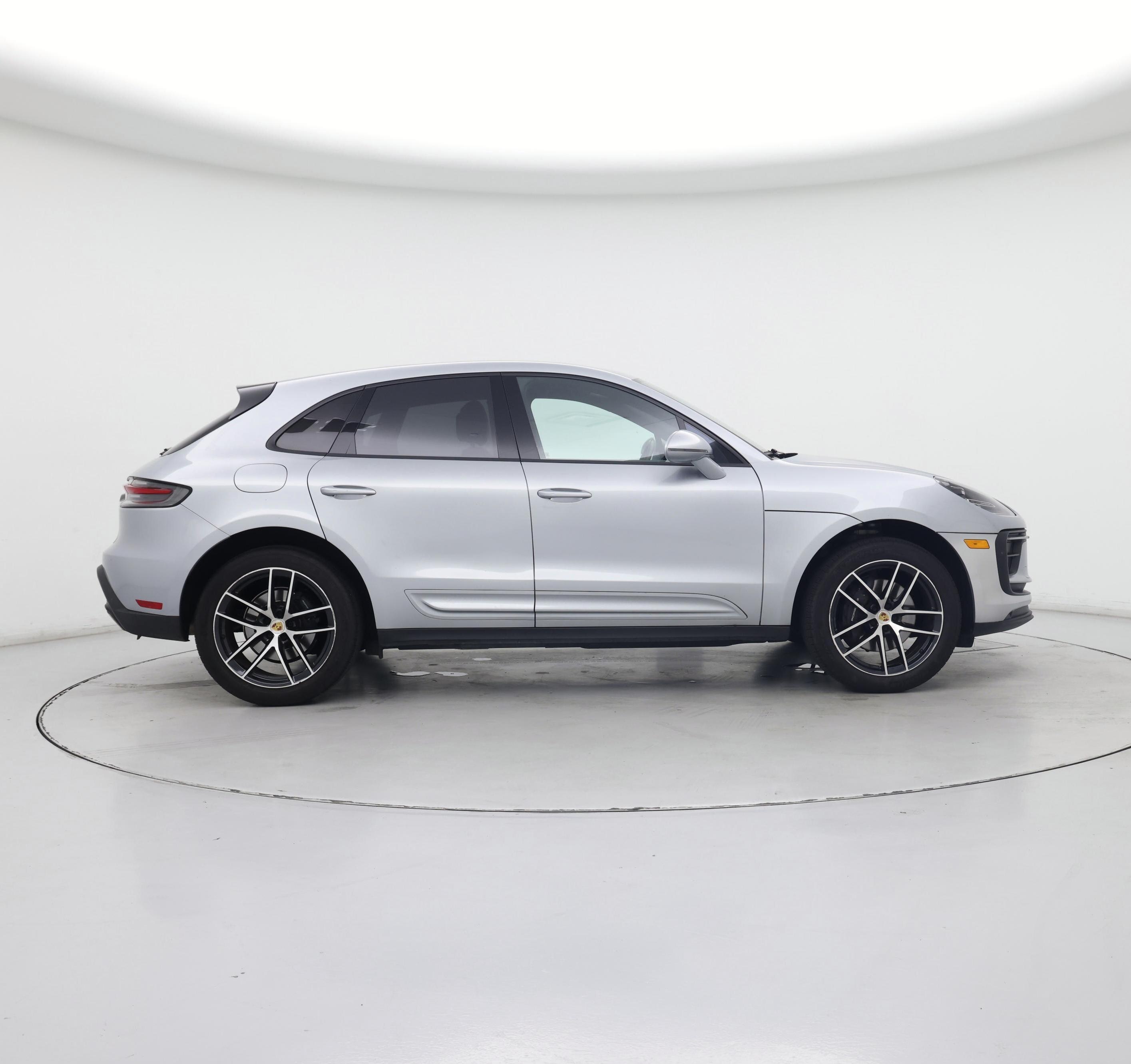 Thumbnail: 2022 Porsche Macan - 7