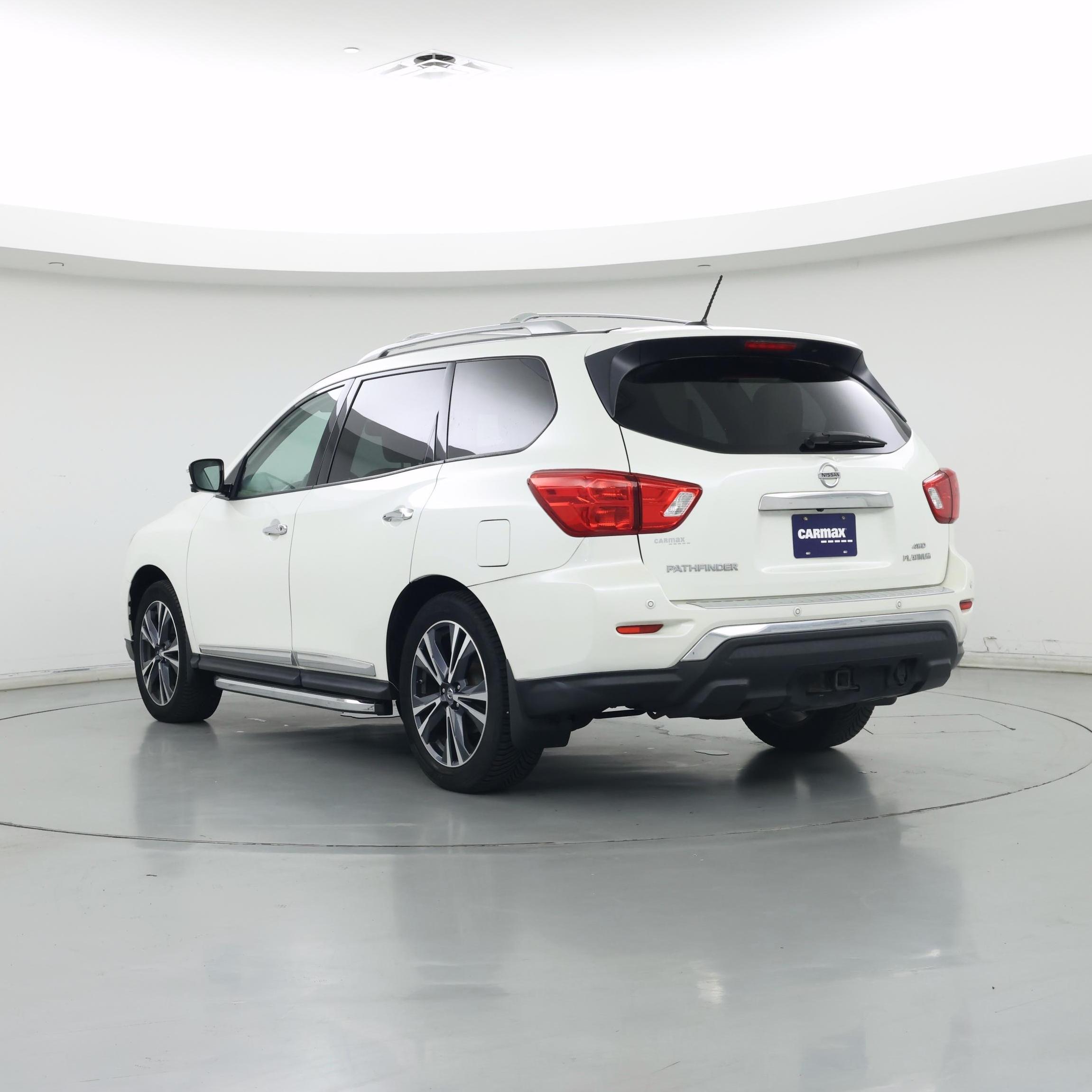 Thumbnail: 2018 Nissan Pathfinder - 2
