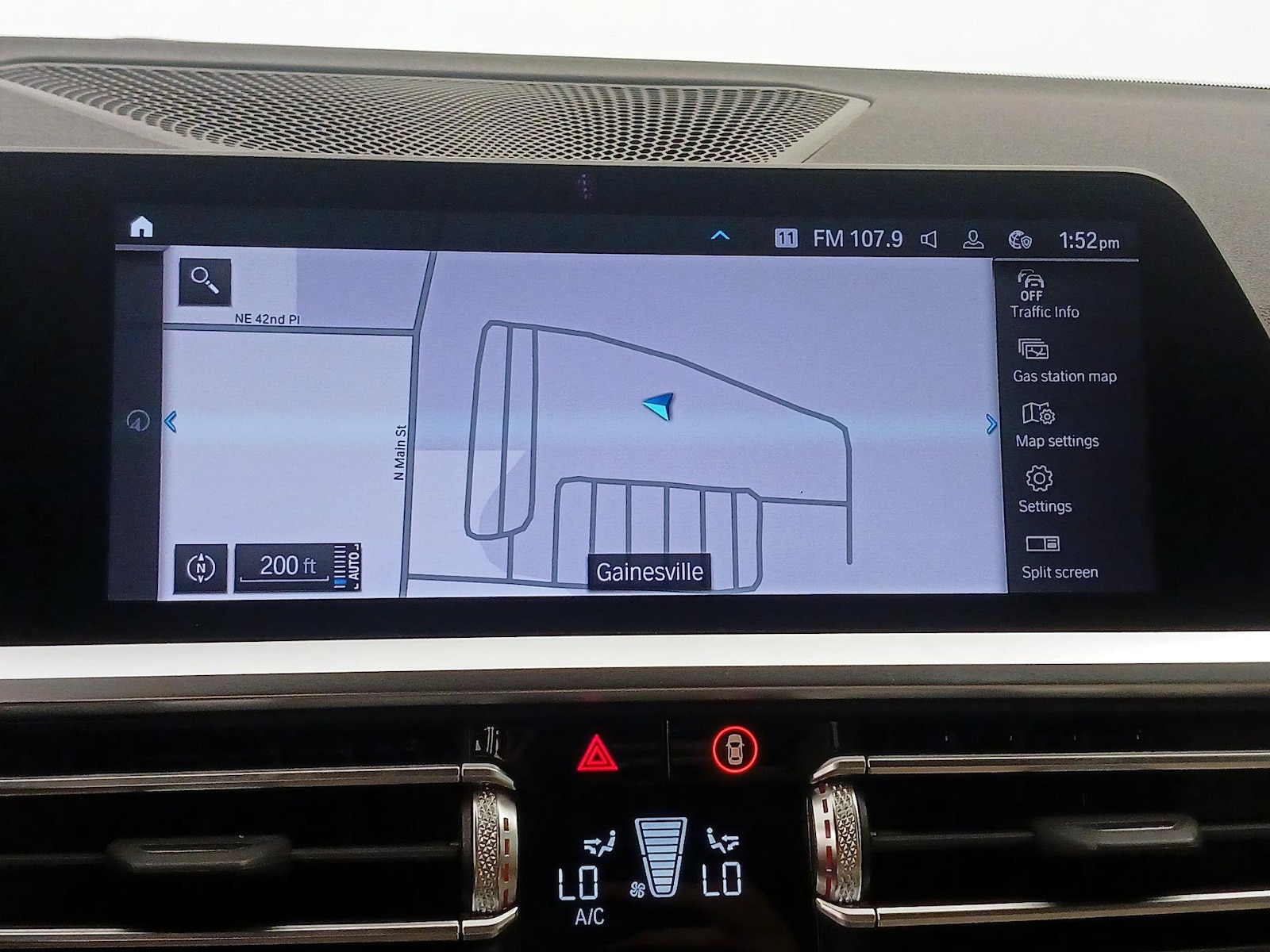 2022 BMW 3 Series 330e - Photo 15