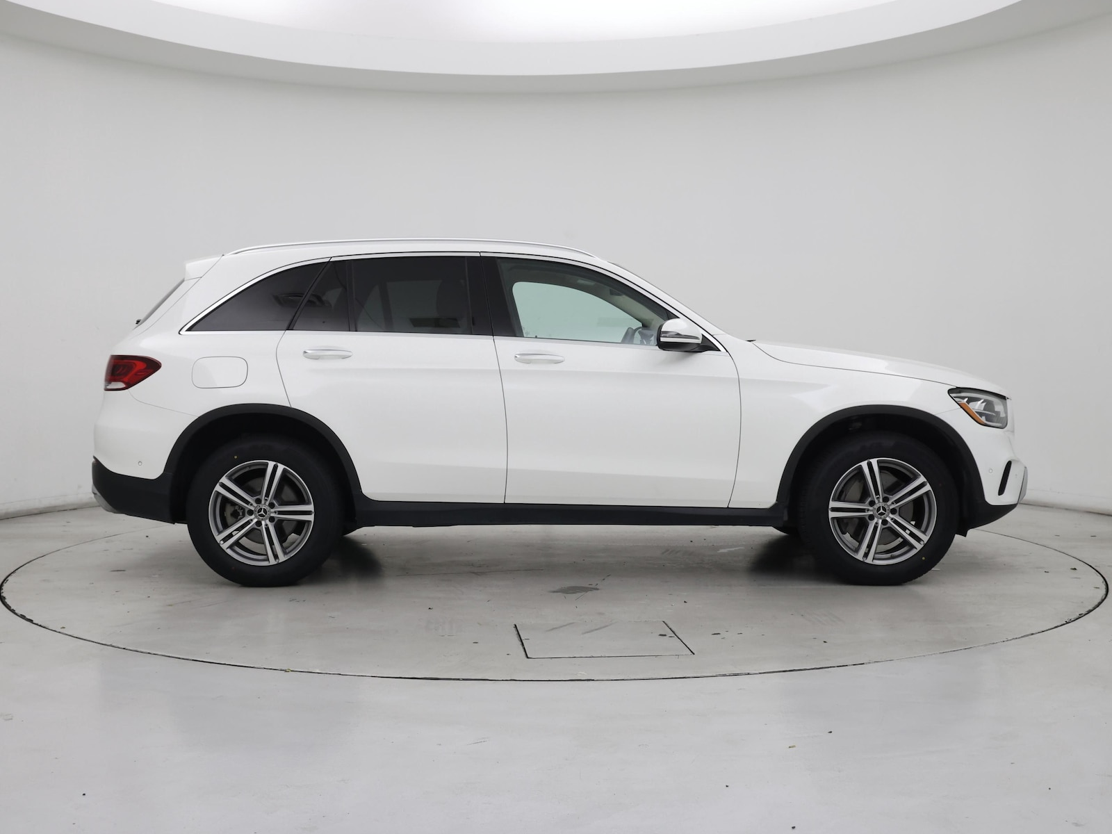 2021 Mercedes-Benz GLC GLC300 - Photo 8