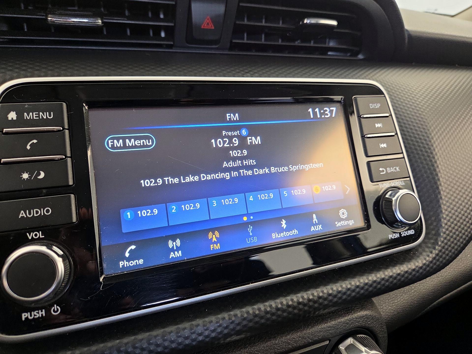 Thumbnail: 2022 Nissan Kicks - 15