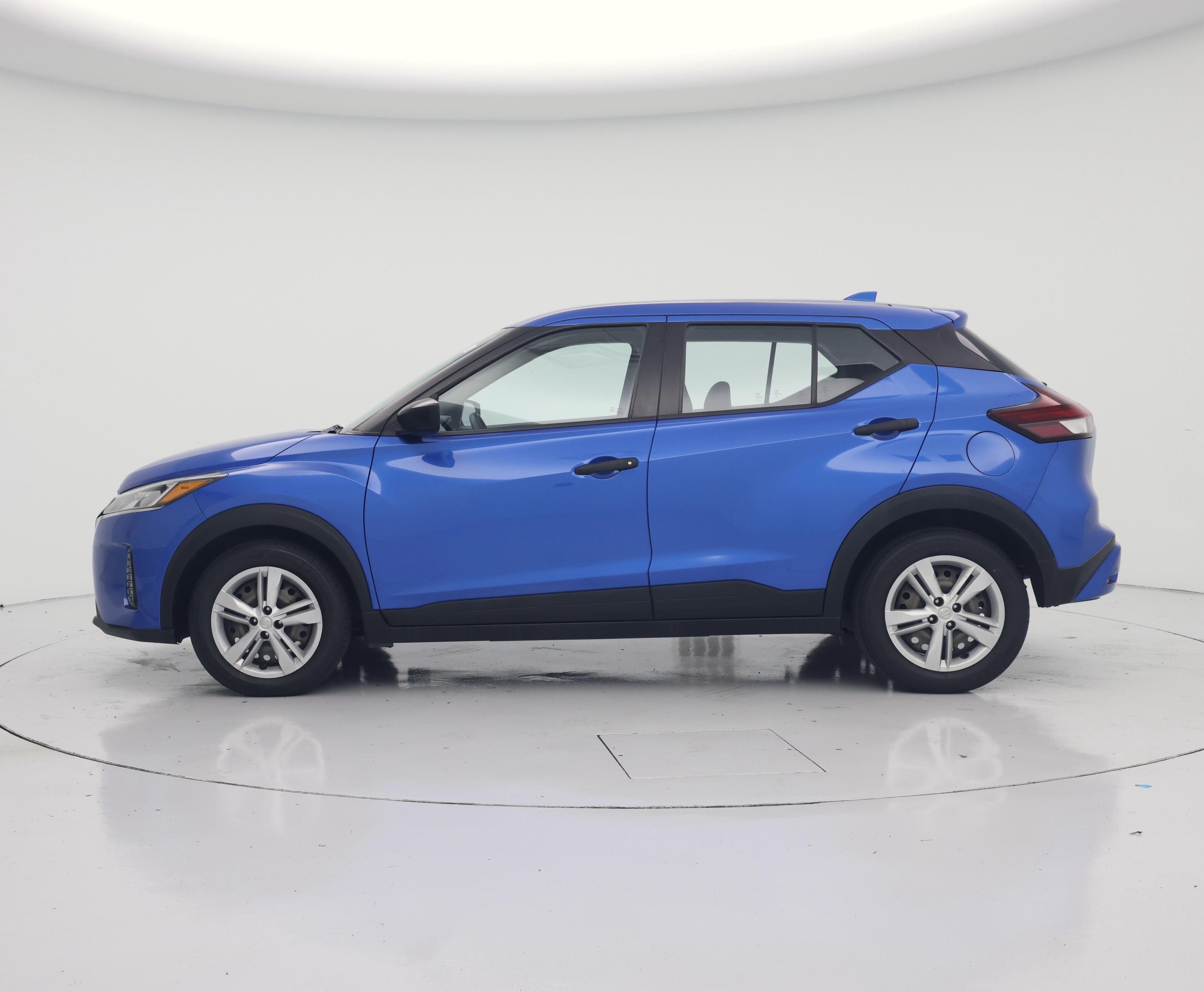 Thumbnail: 2022 Nissan Kicks - 3