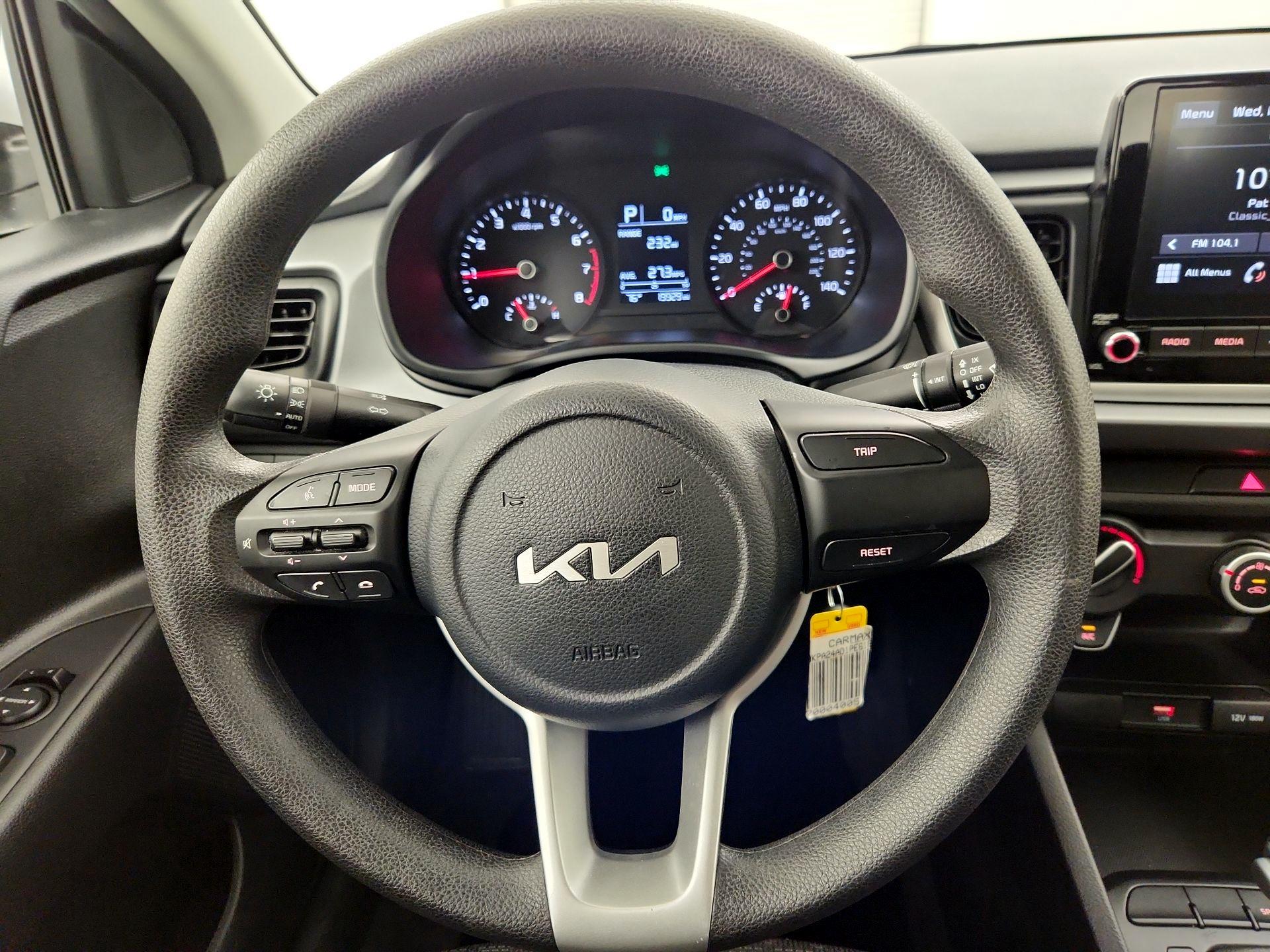 Thumbnail: 2023 Kia Rio - 10