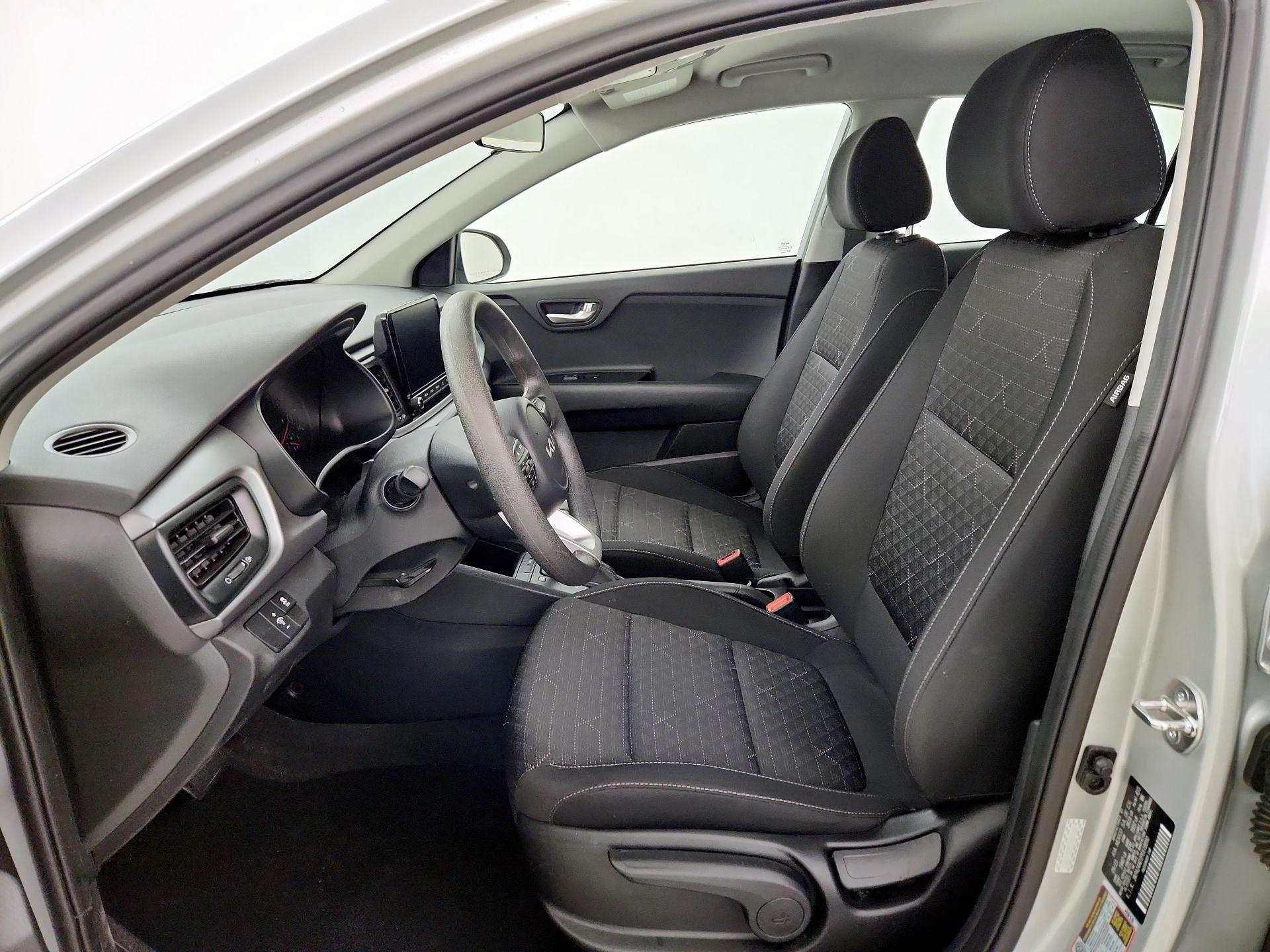 Thumbnail: 2023 Kia Rio - 11