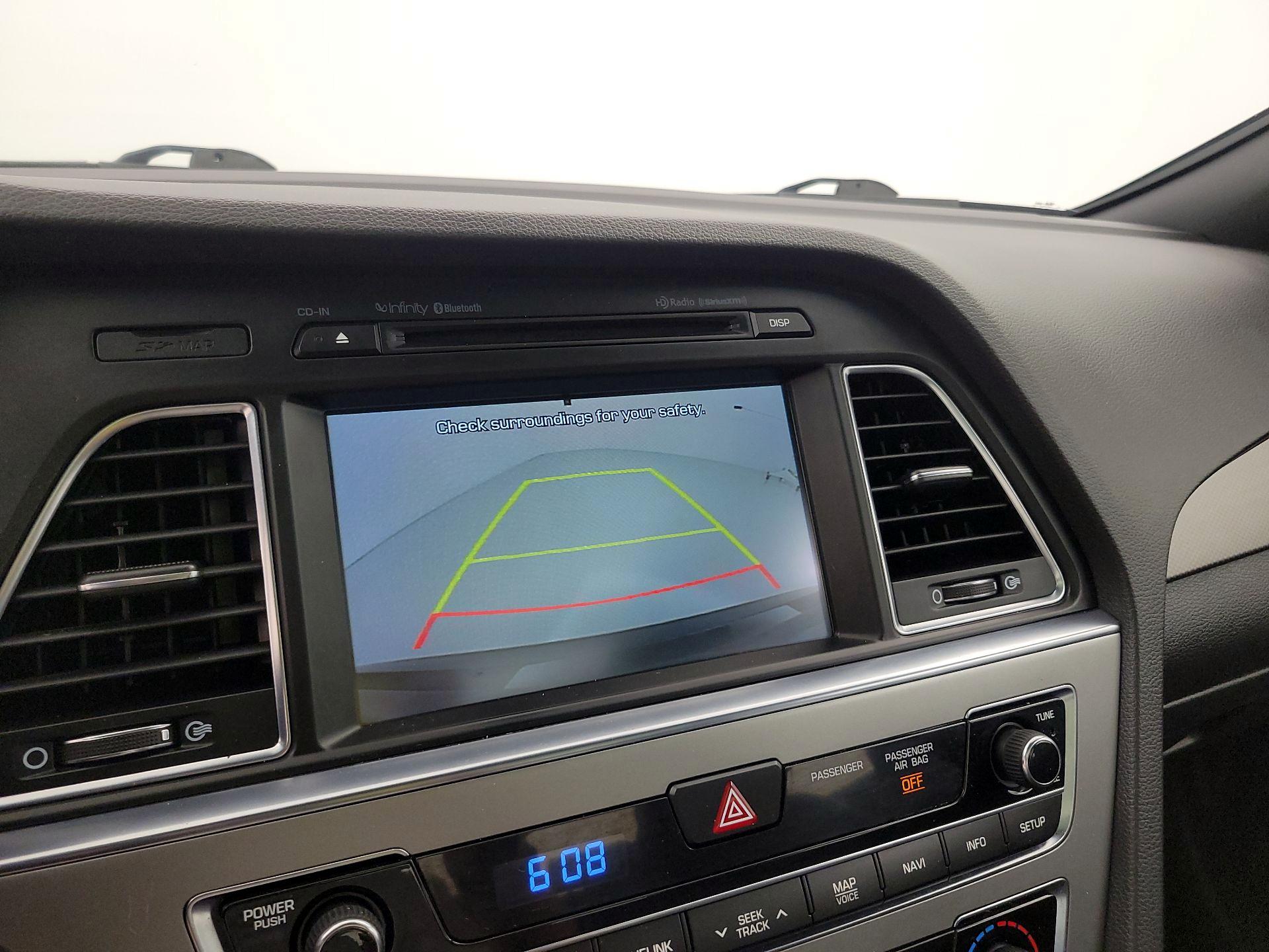 Thumbnail: 2015 Hyundai Sonata - 15