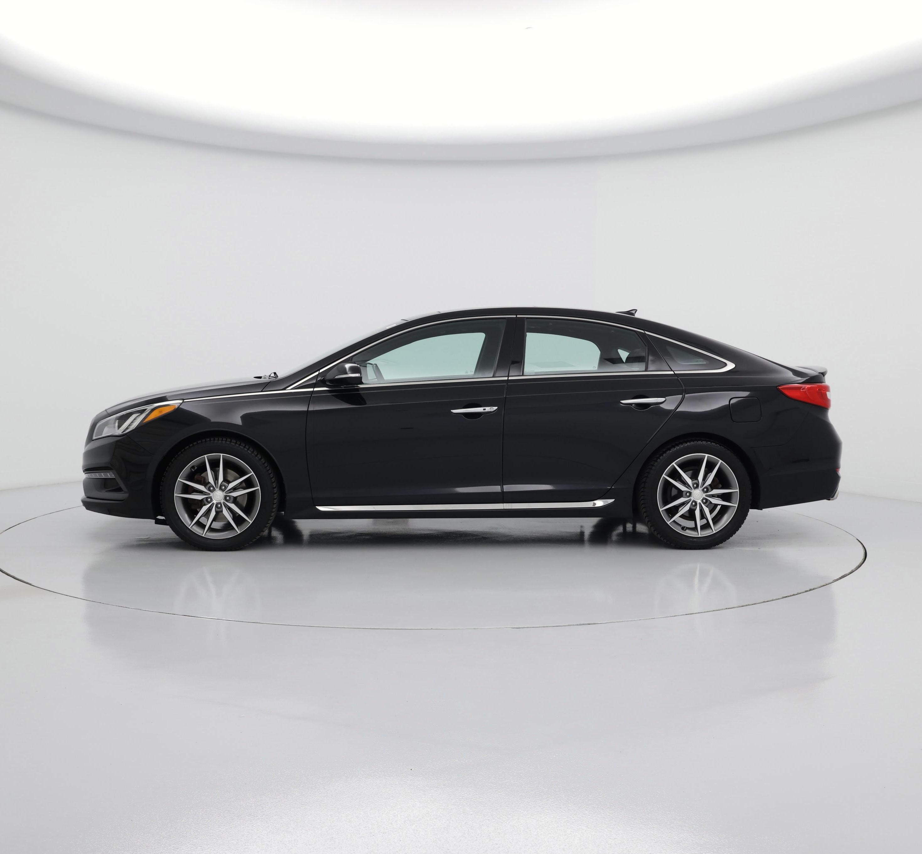 Thumbnail: 2015 Hyundai Sonata - 3