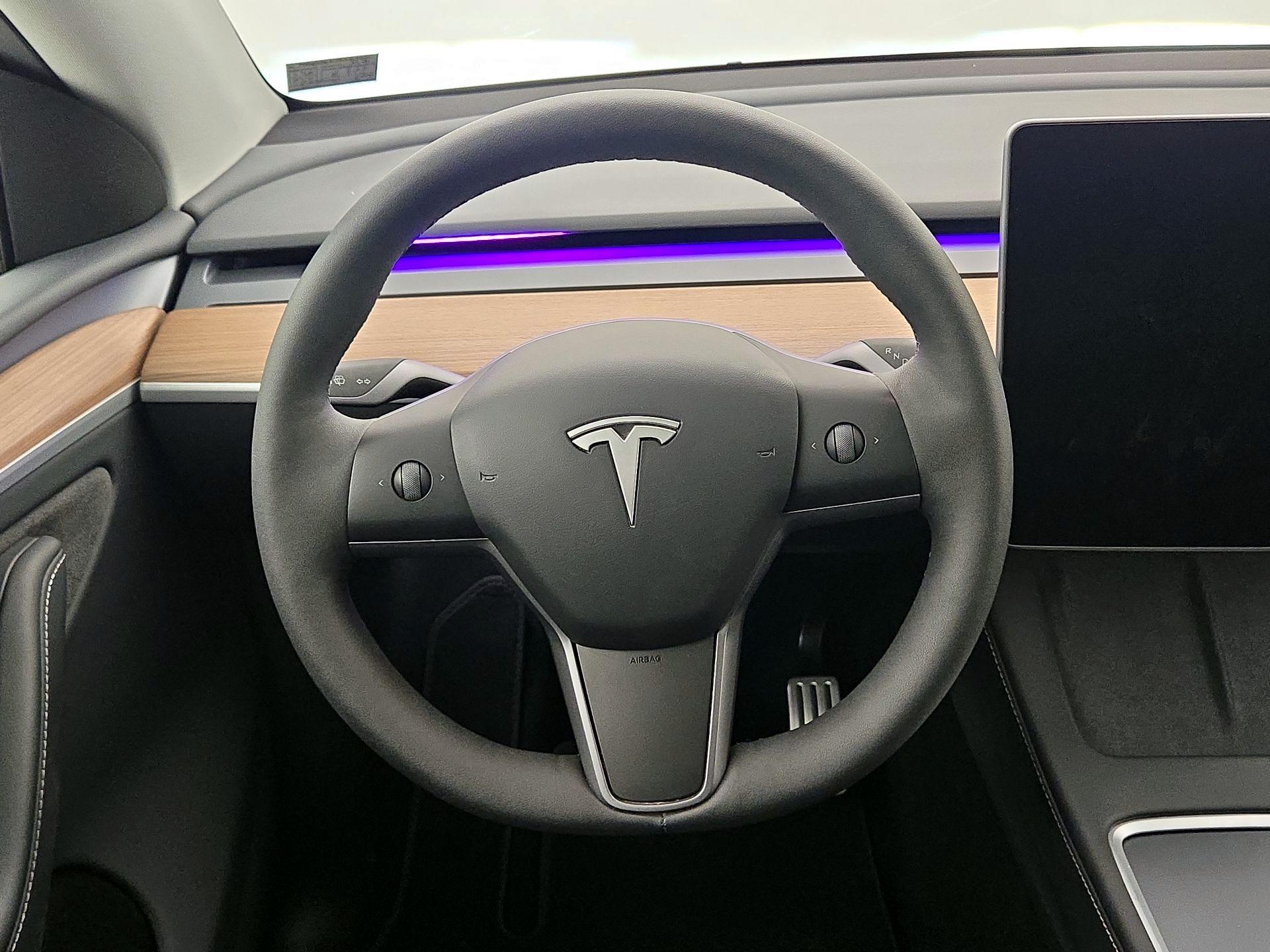 Thumbnail: 2024 Tesla Model Y - 10