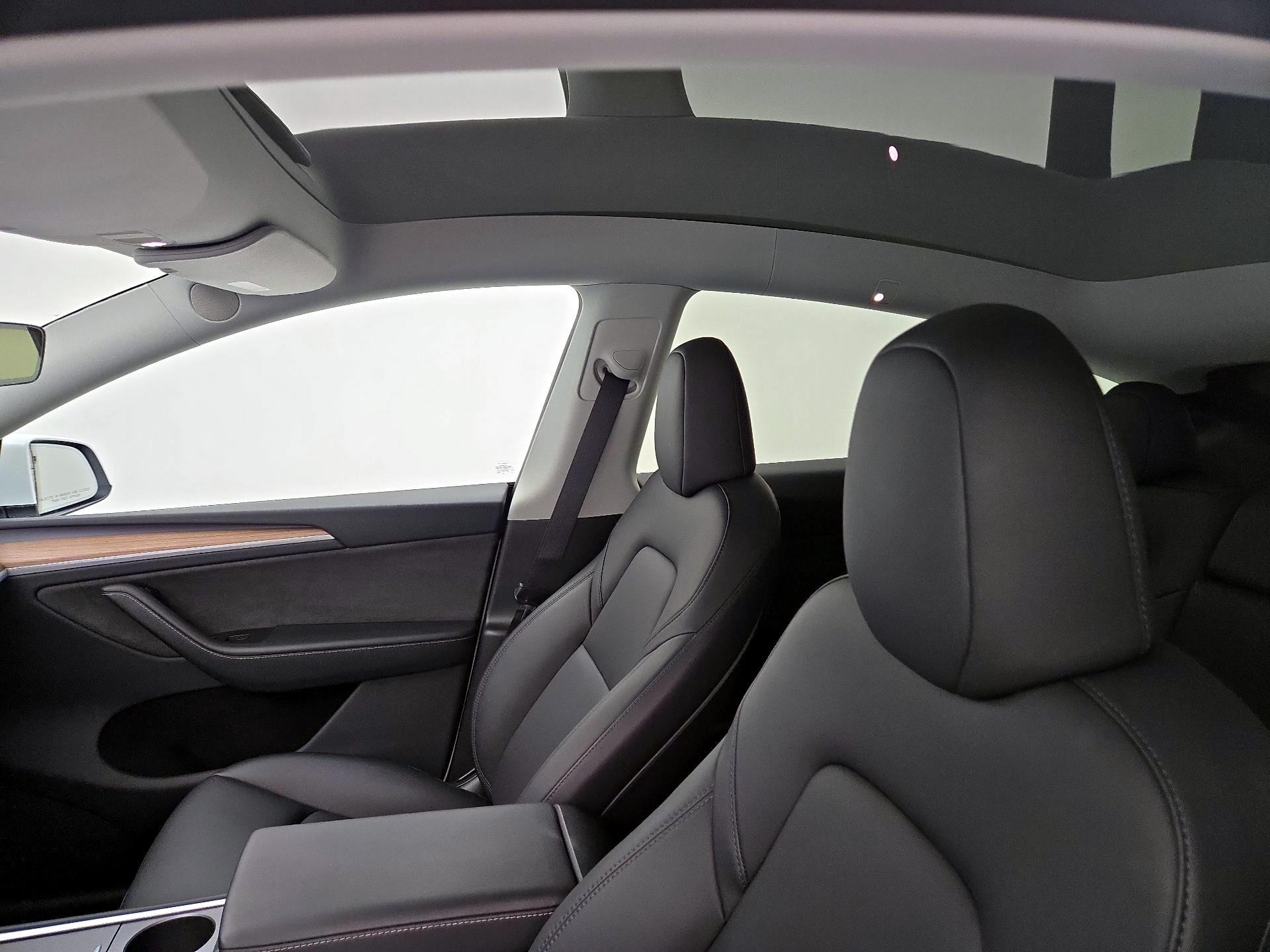 Thumbnail: 2024 Tesla Model Y - 18