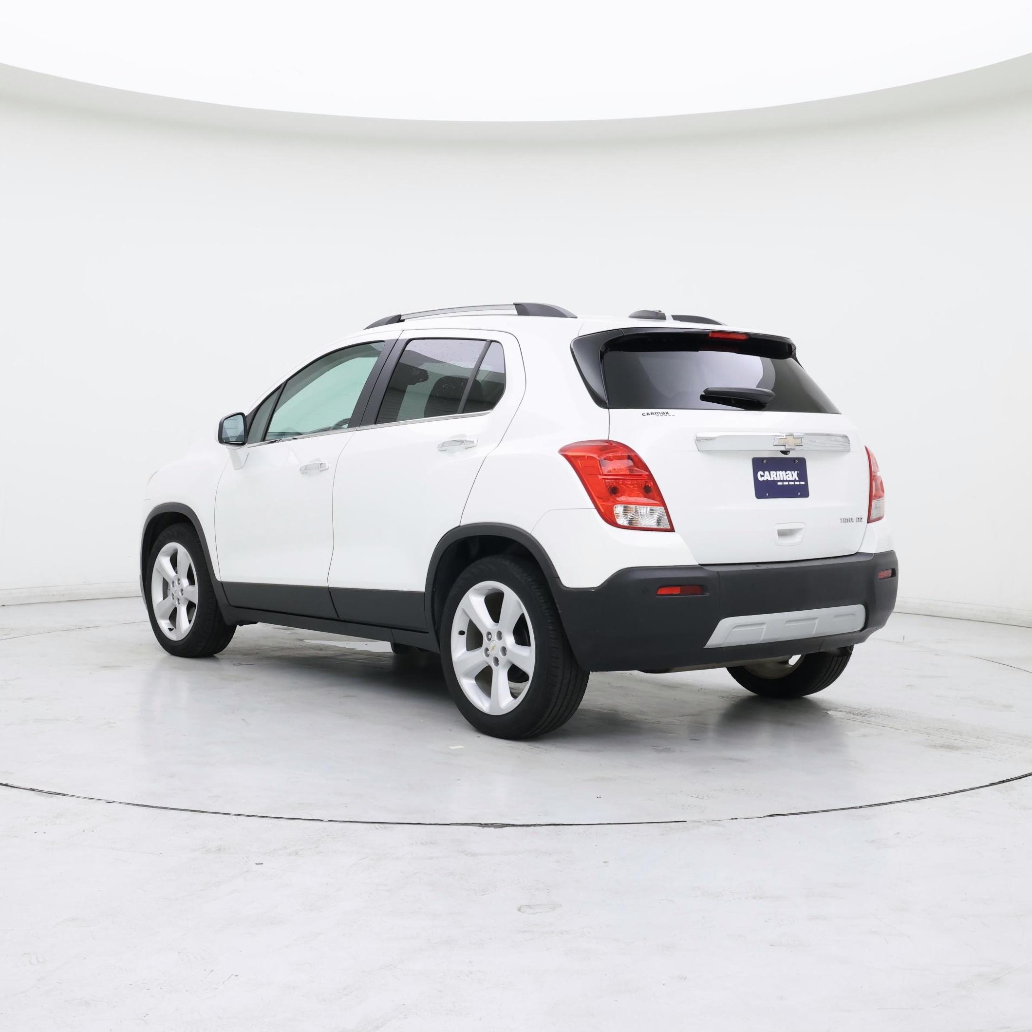 Thumbnail: 2015 Chevrolet Trax - 2