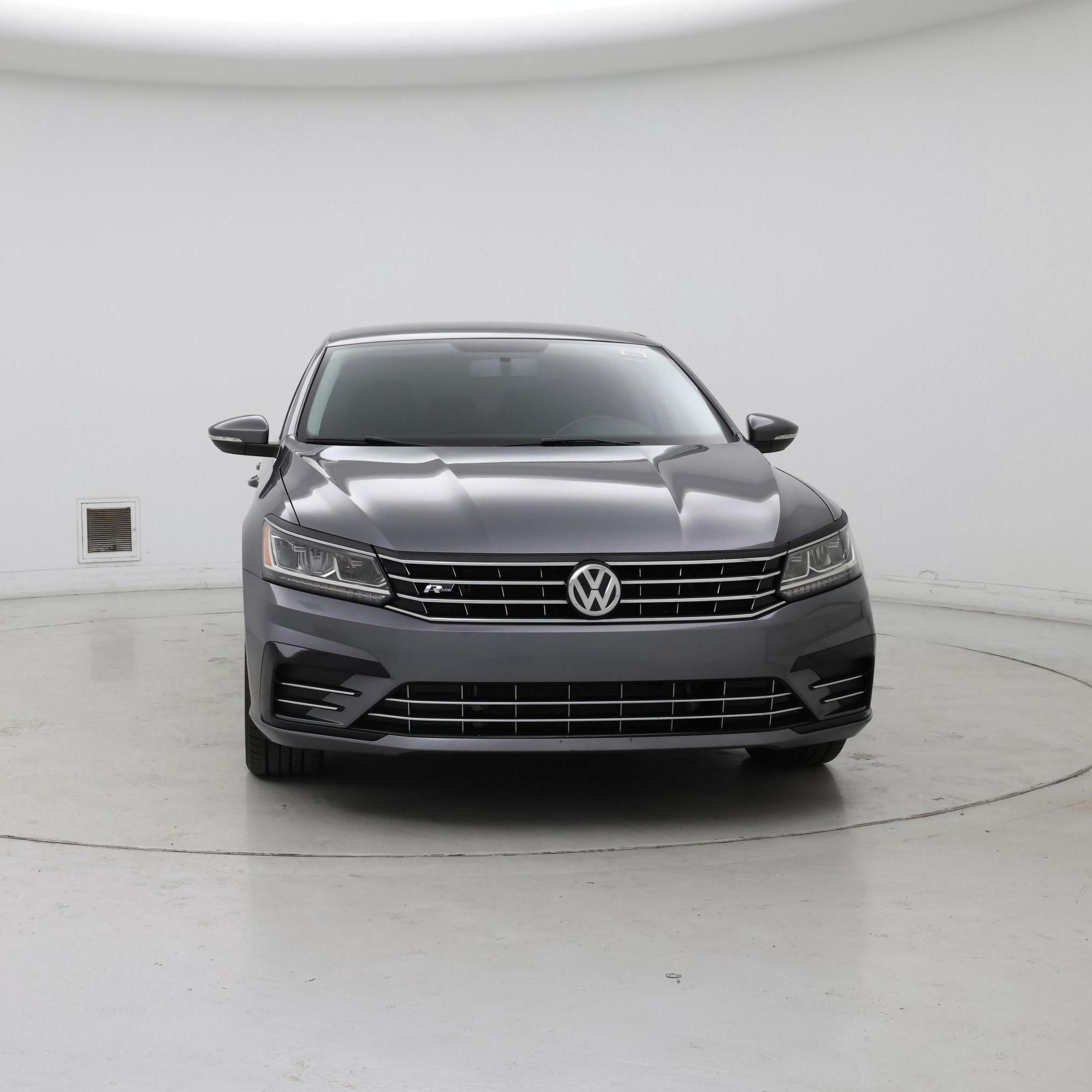 Thumbnail: 2017 Volkswagen Passat - 5