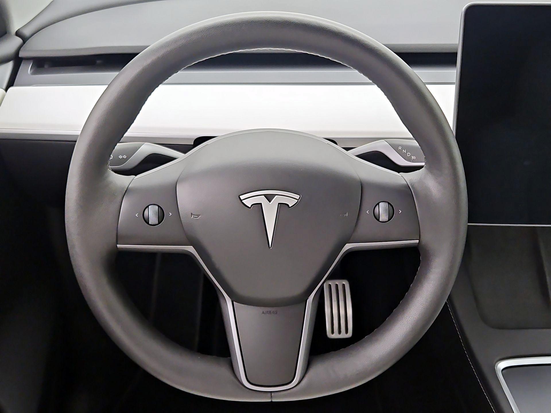 Thumbnail: 2024 Tesla Model Y - 10