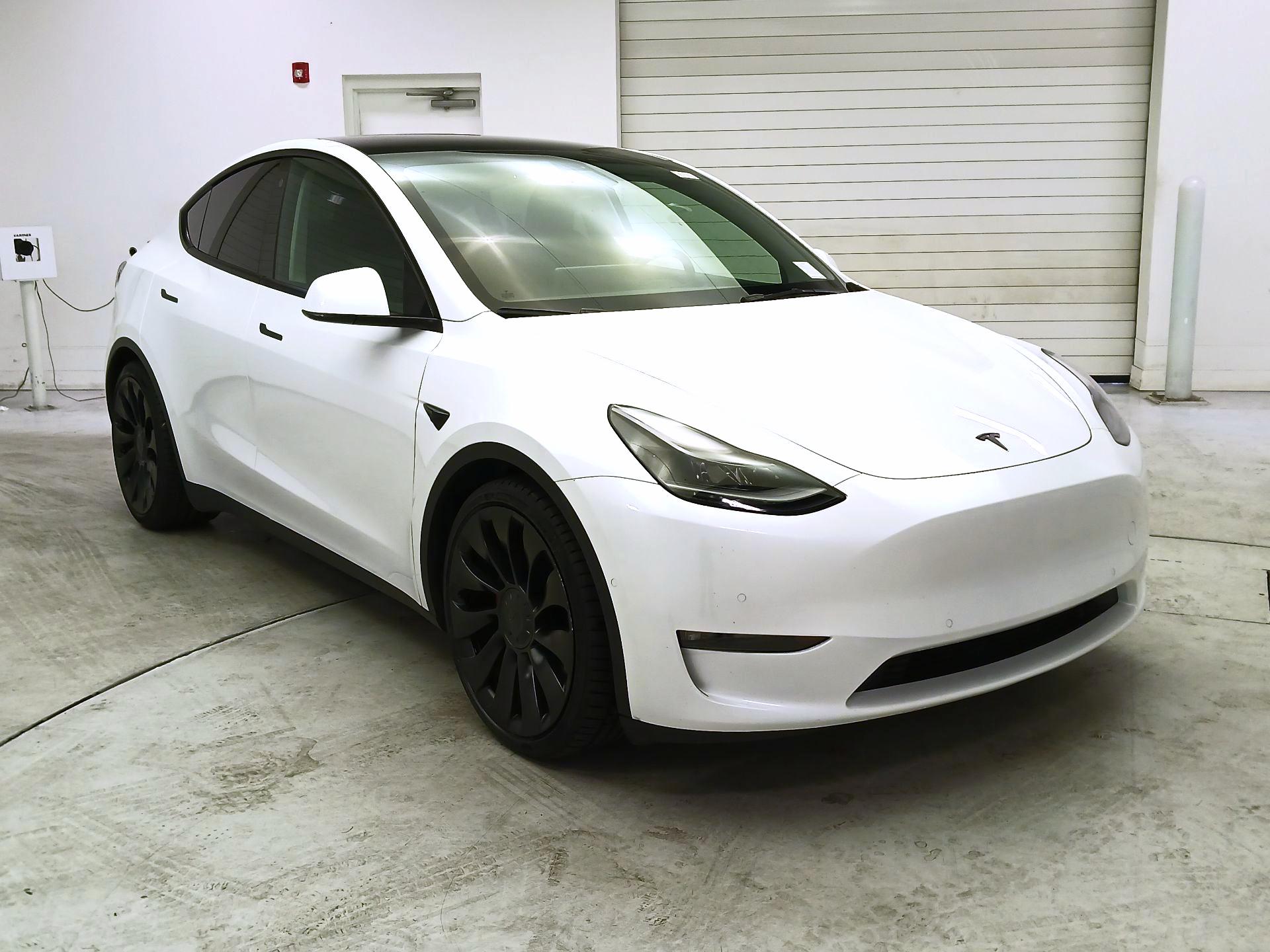 Thumbnail: 2022 Tesla Model Y - 1