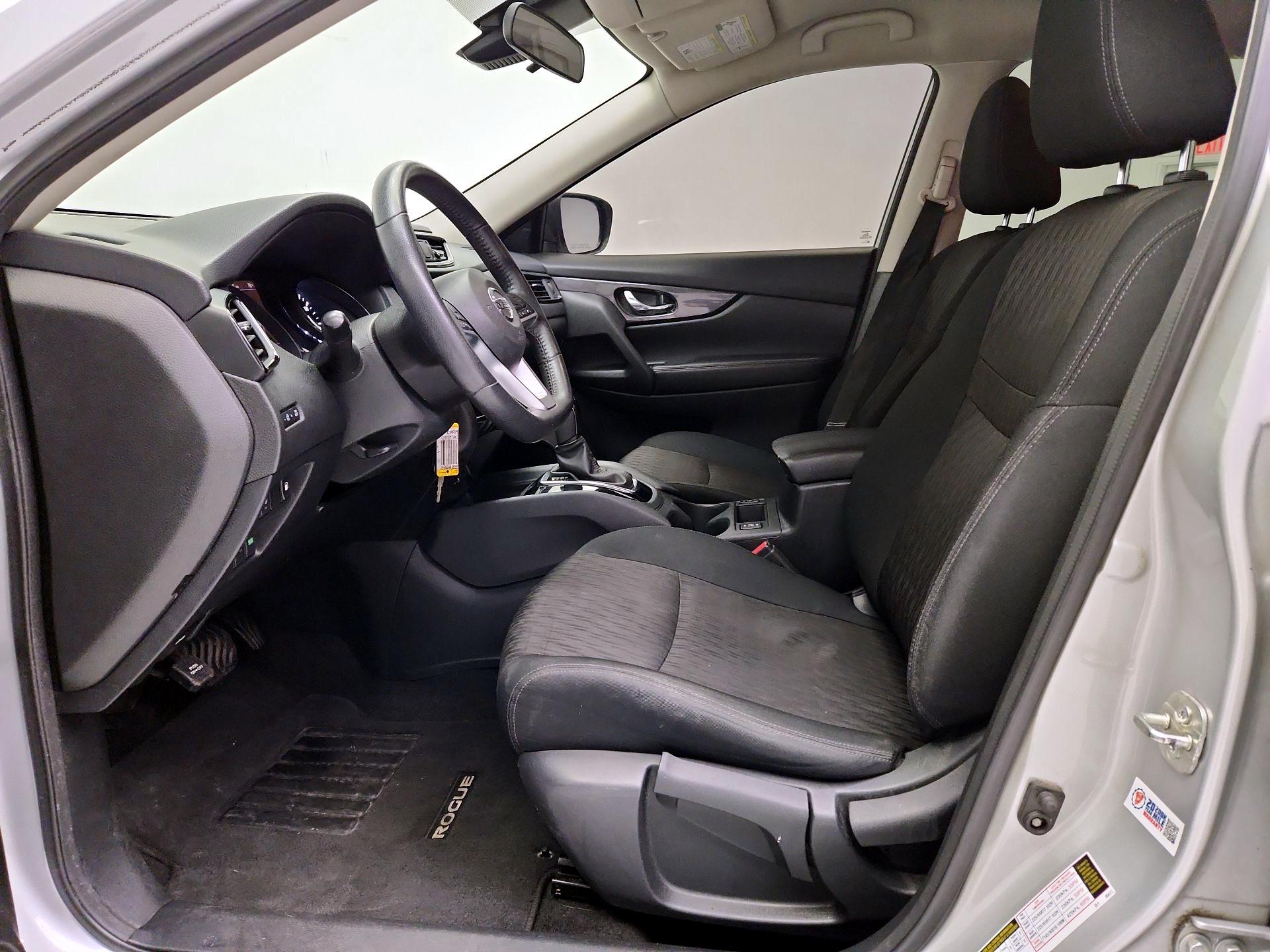 Thumbnail: 2019 Nissan Rogue - 11