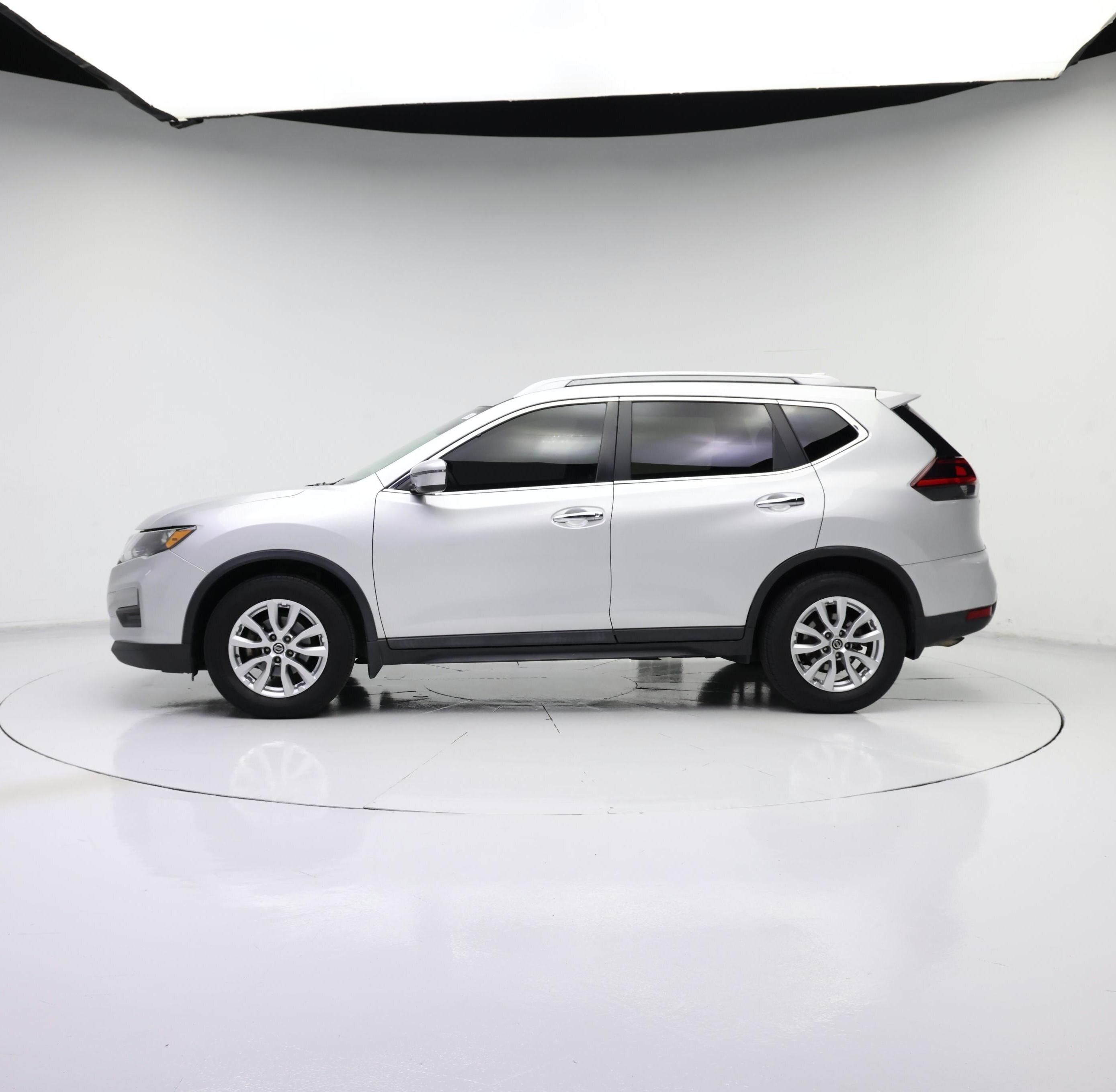 Thumbnail: 2019 Nissan Rogue - 3