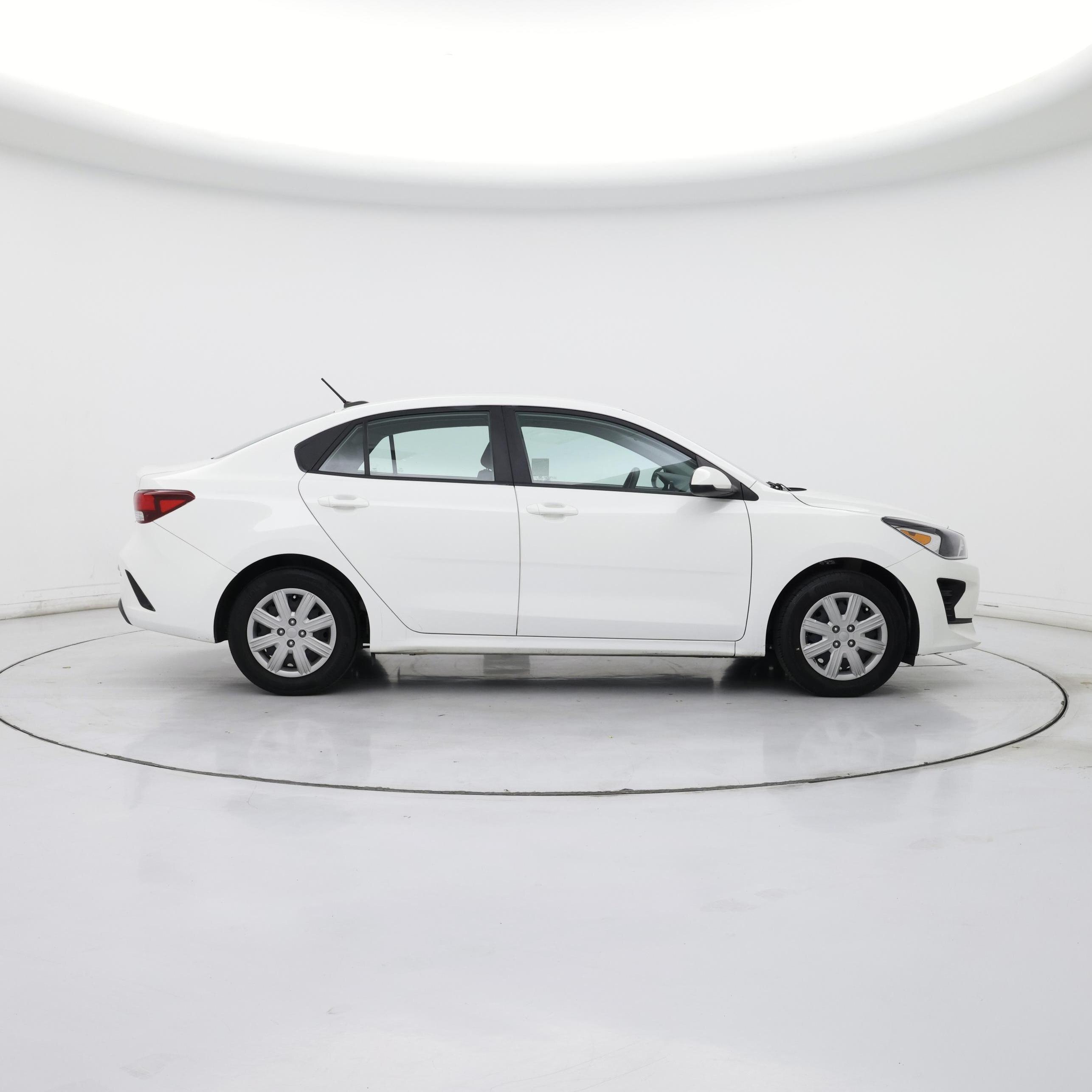 Thumbnail: 2023 Kia Rio - 7