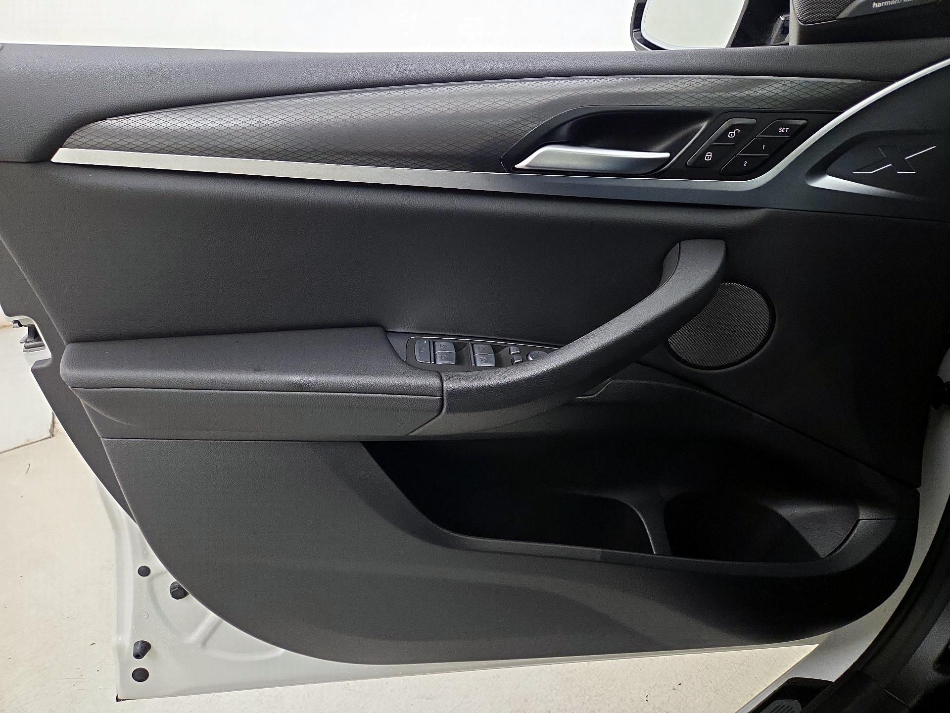 Thumbnail: 2024 BMW X3 - 12