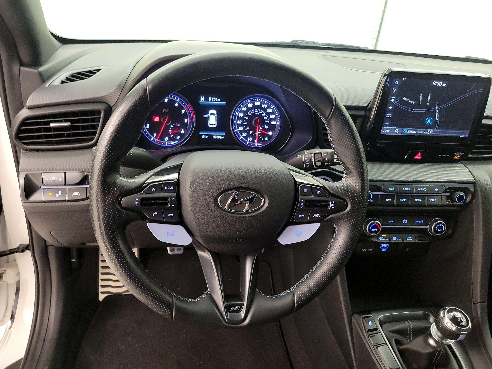 Thumbnail: 2022 Hyundai Veloster - 10