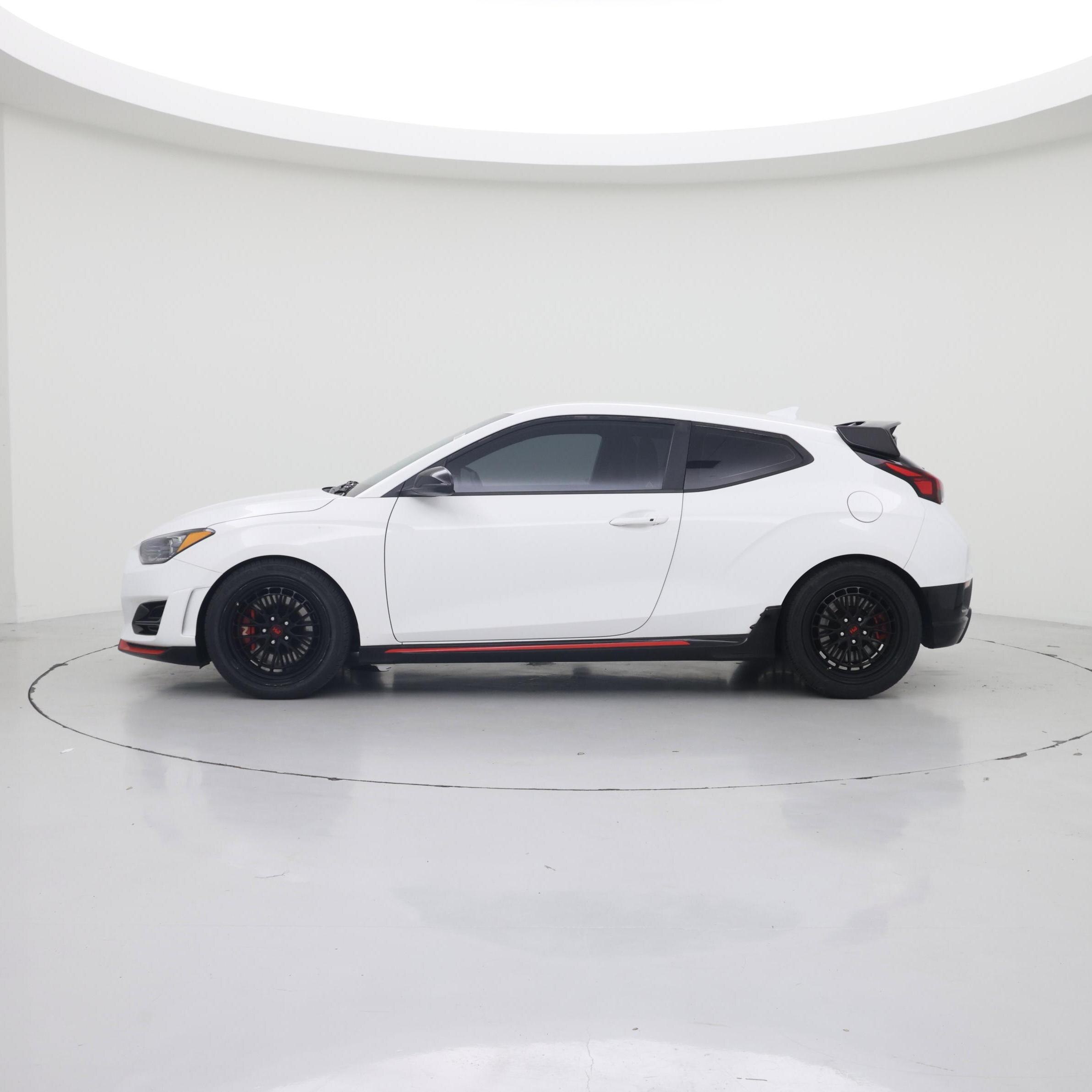 Thumbnail: 2022 Hyundai Veloster - 3