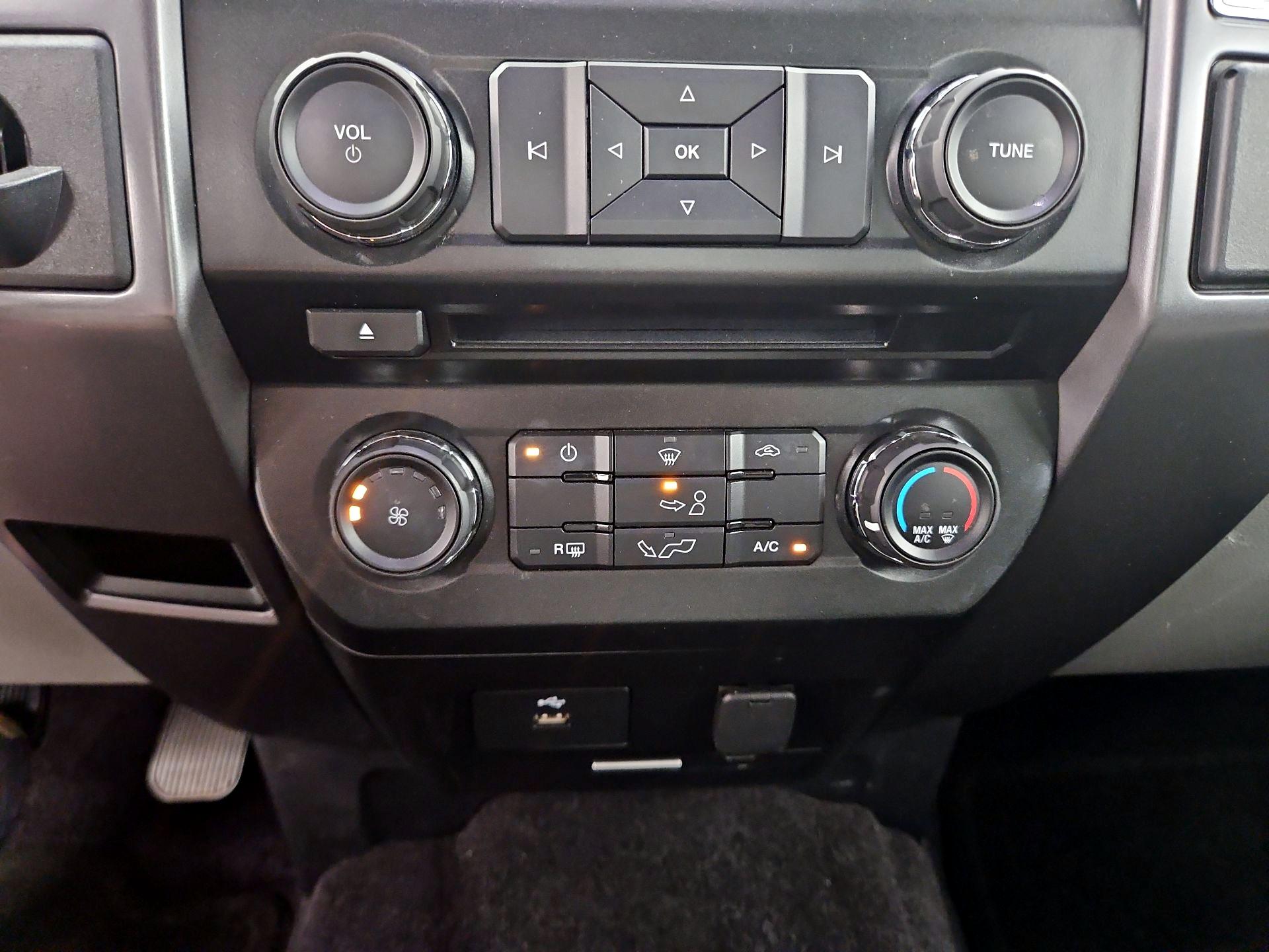 Thumbnail: 2016 Ford F-150 - 16
