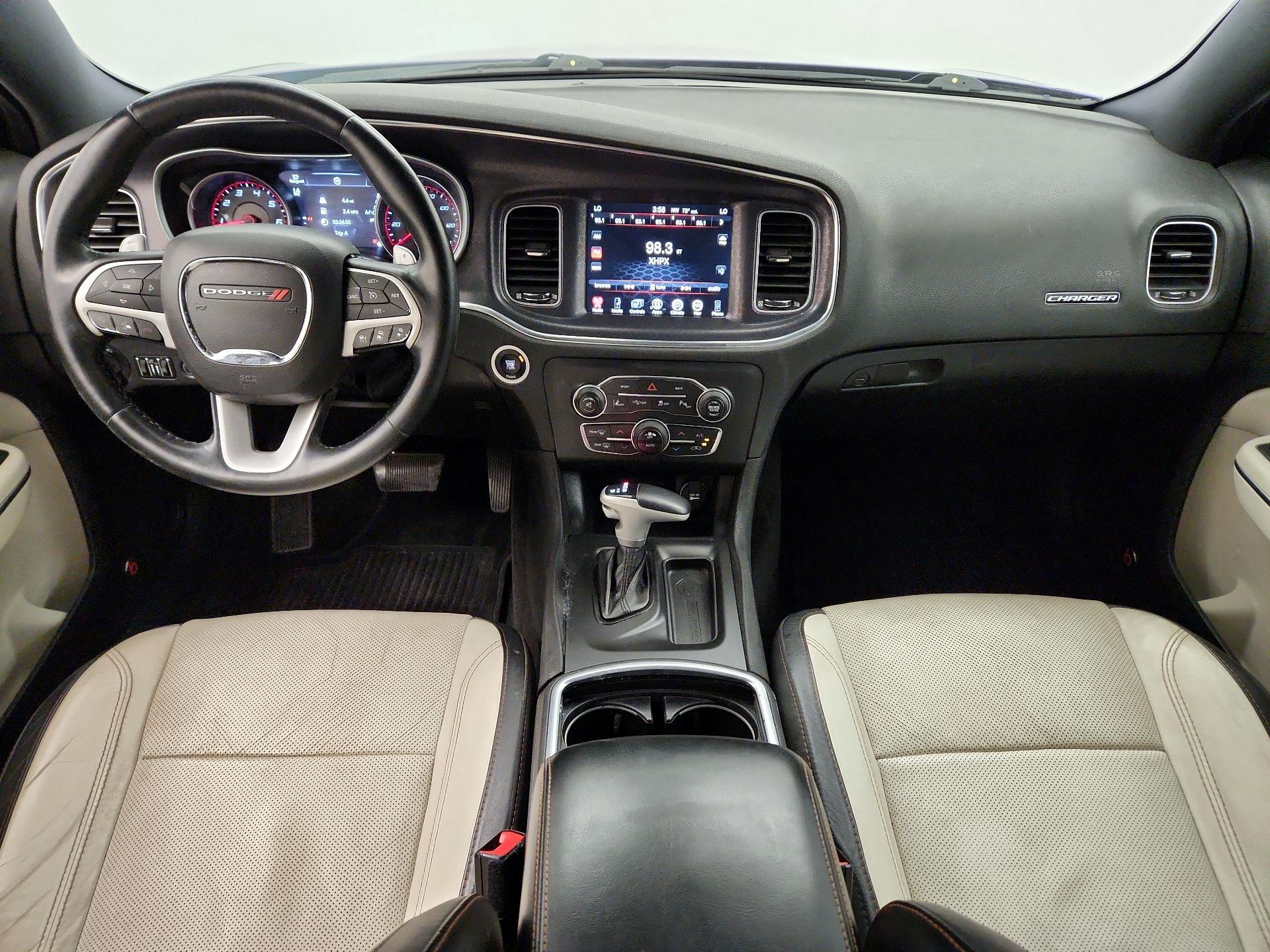 Thumbnail: 2016 Dodge Charger - 9