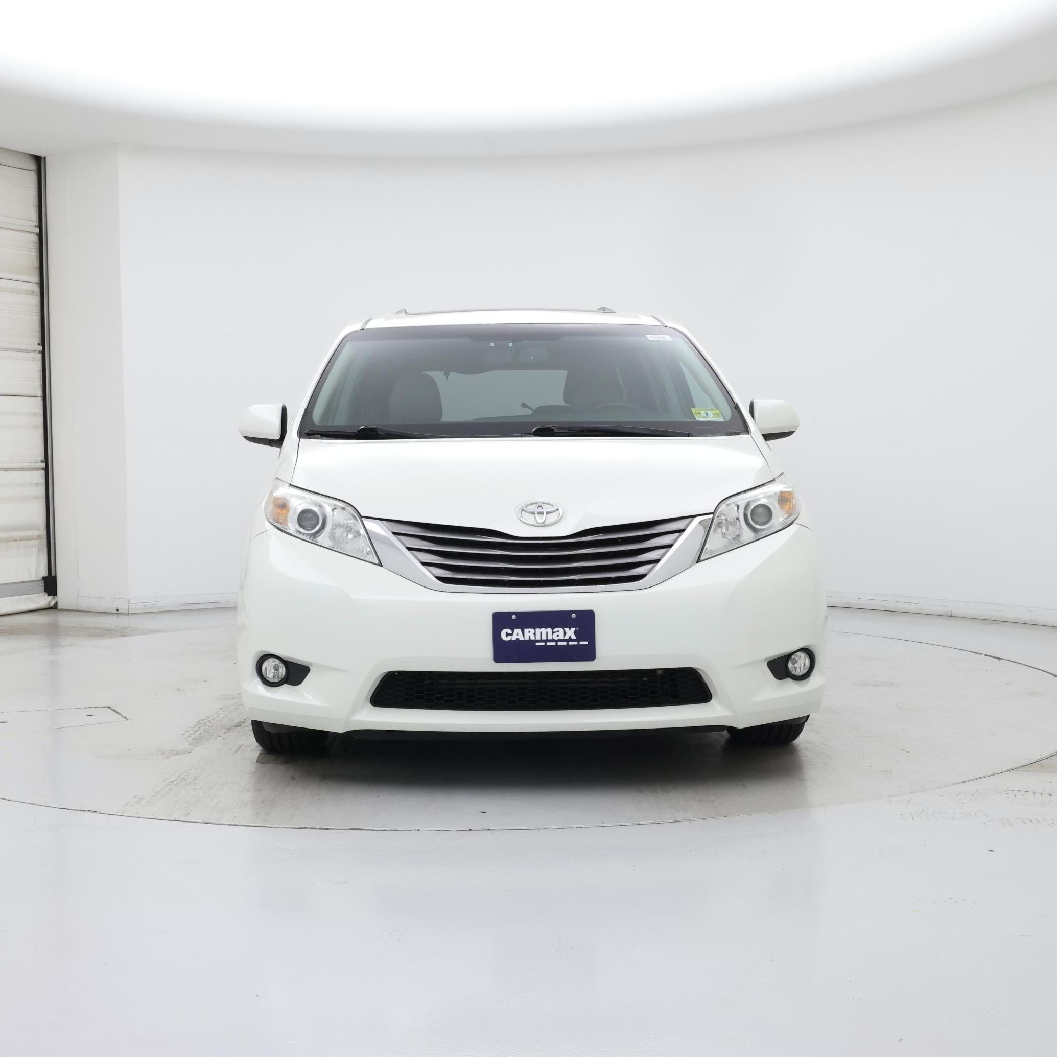Thumbnail: 2017 Toyota Sienna - 5