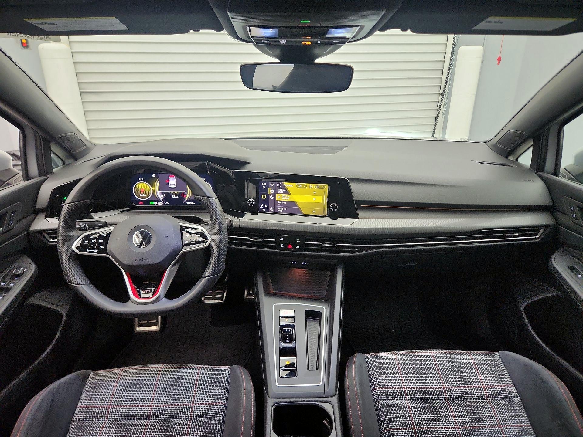 Thumbnail: 2022 Volkswagen Golf - 9