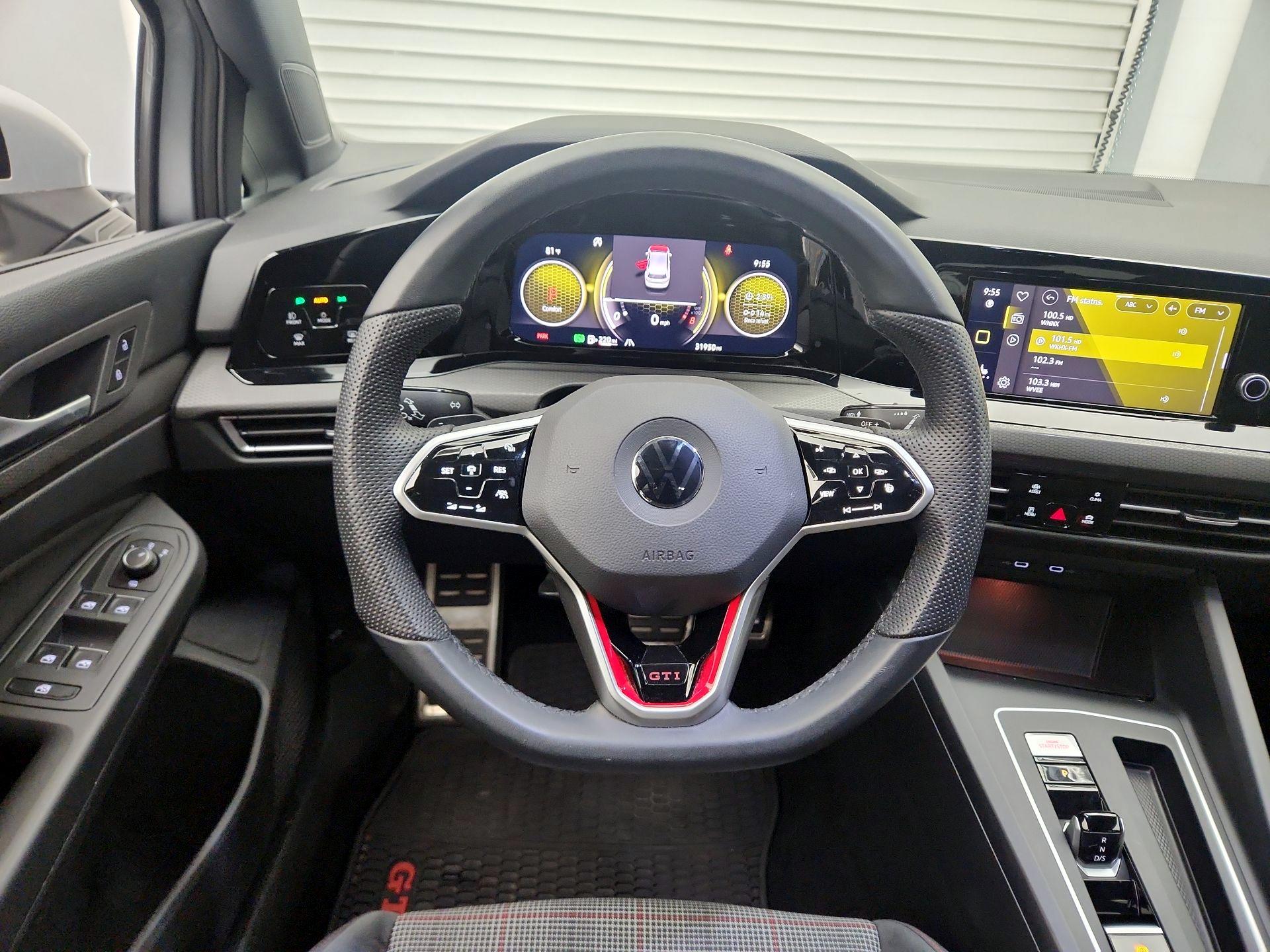 Thumbnail: 2022 Volkswagen Golf - 10