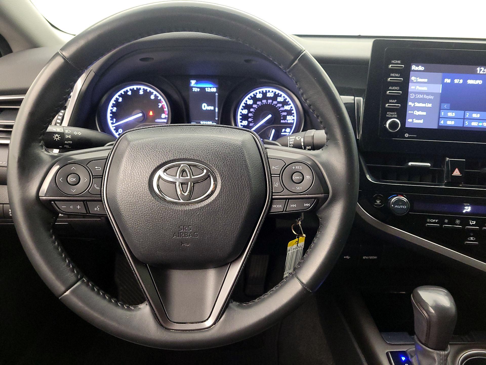 Thumbnail: 2023 Toyota Camry - 10