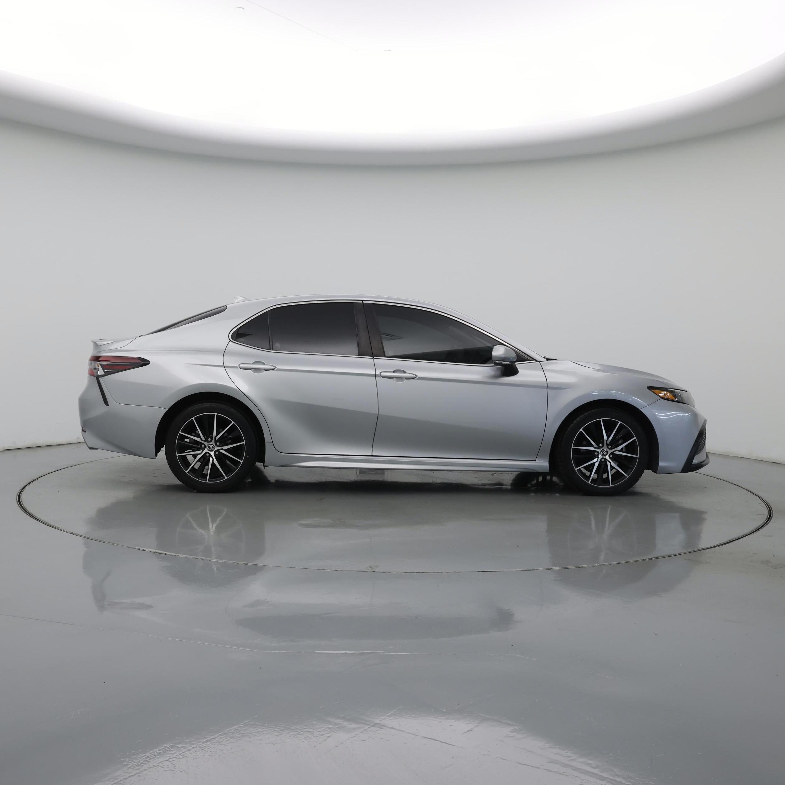 Thumbnail: 2023 Toyota Camry - 7