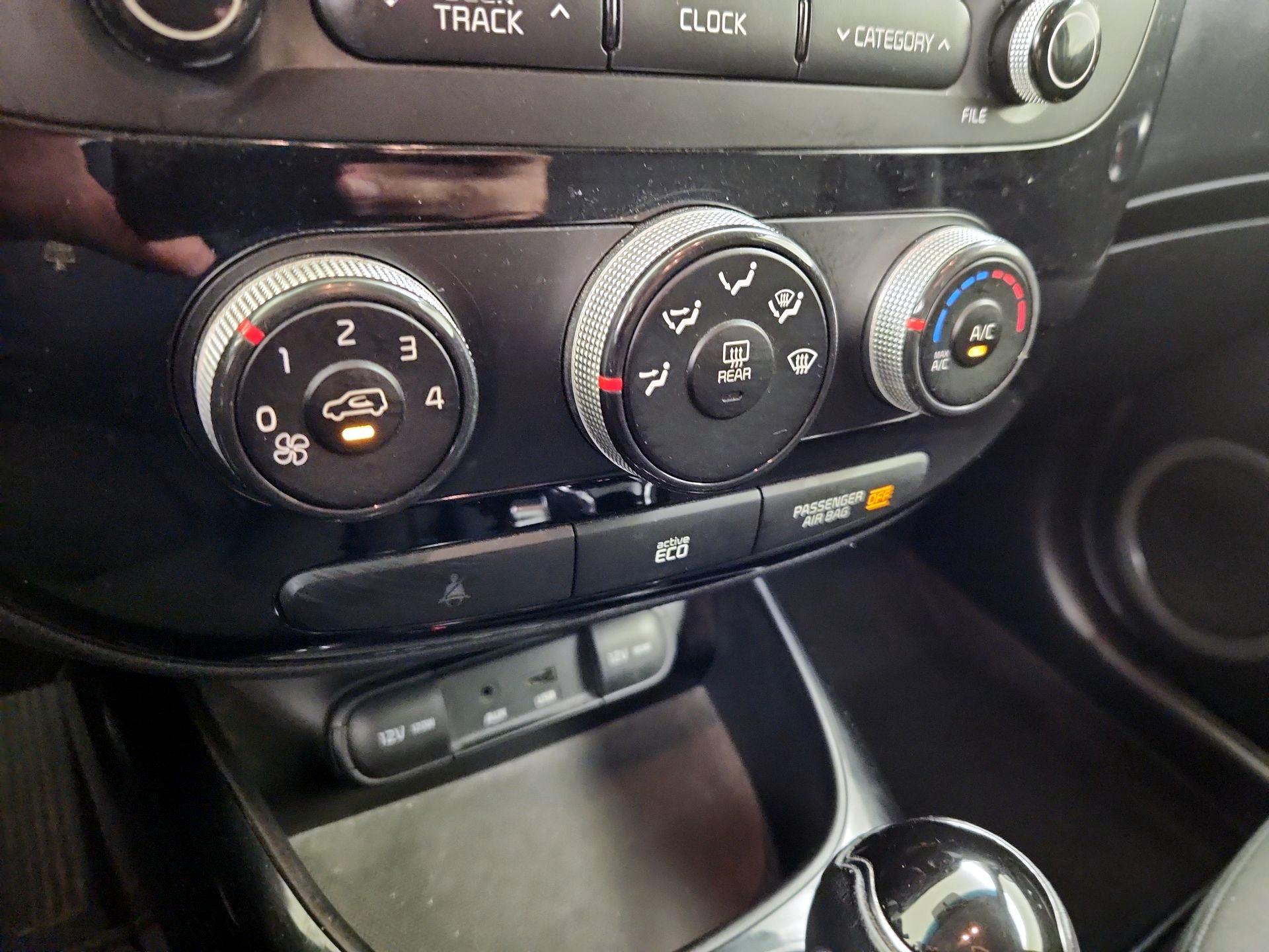 Thumbnail: 2014 Kia Soul - 16