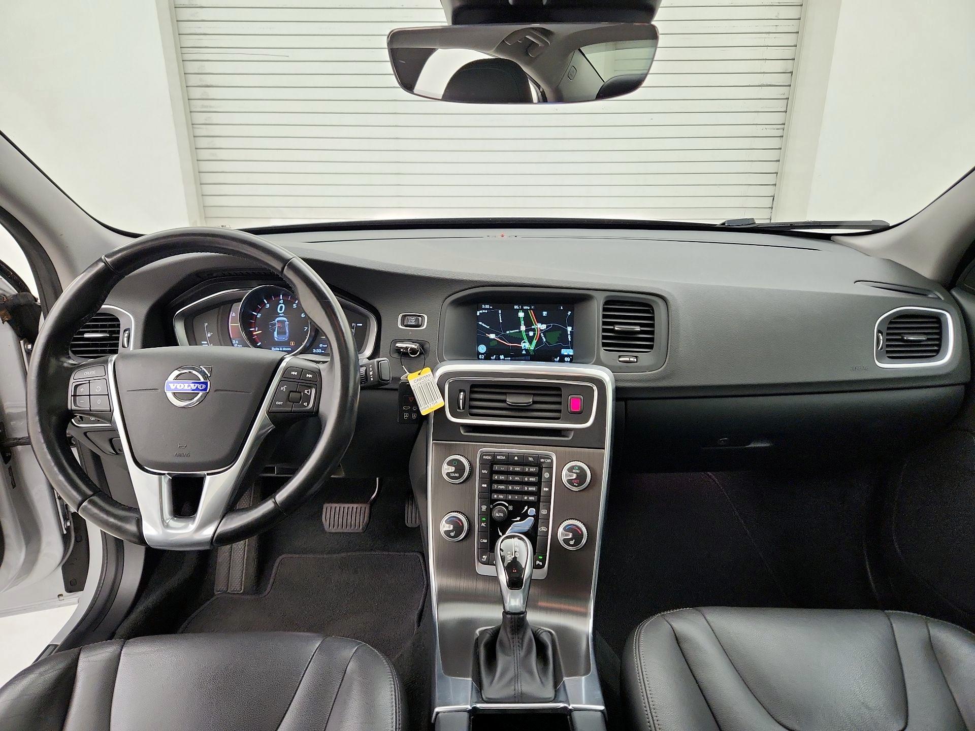Thumbnail: 2016 Volvo S60 - 9