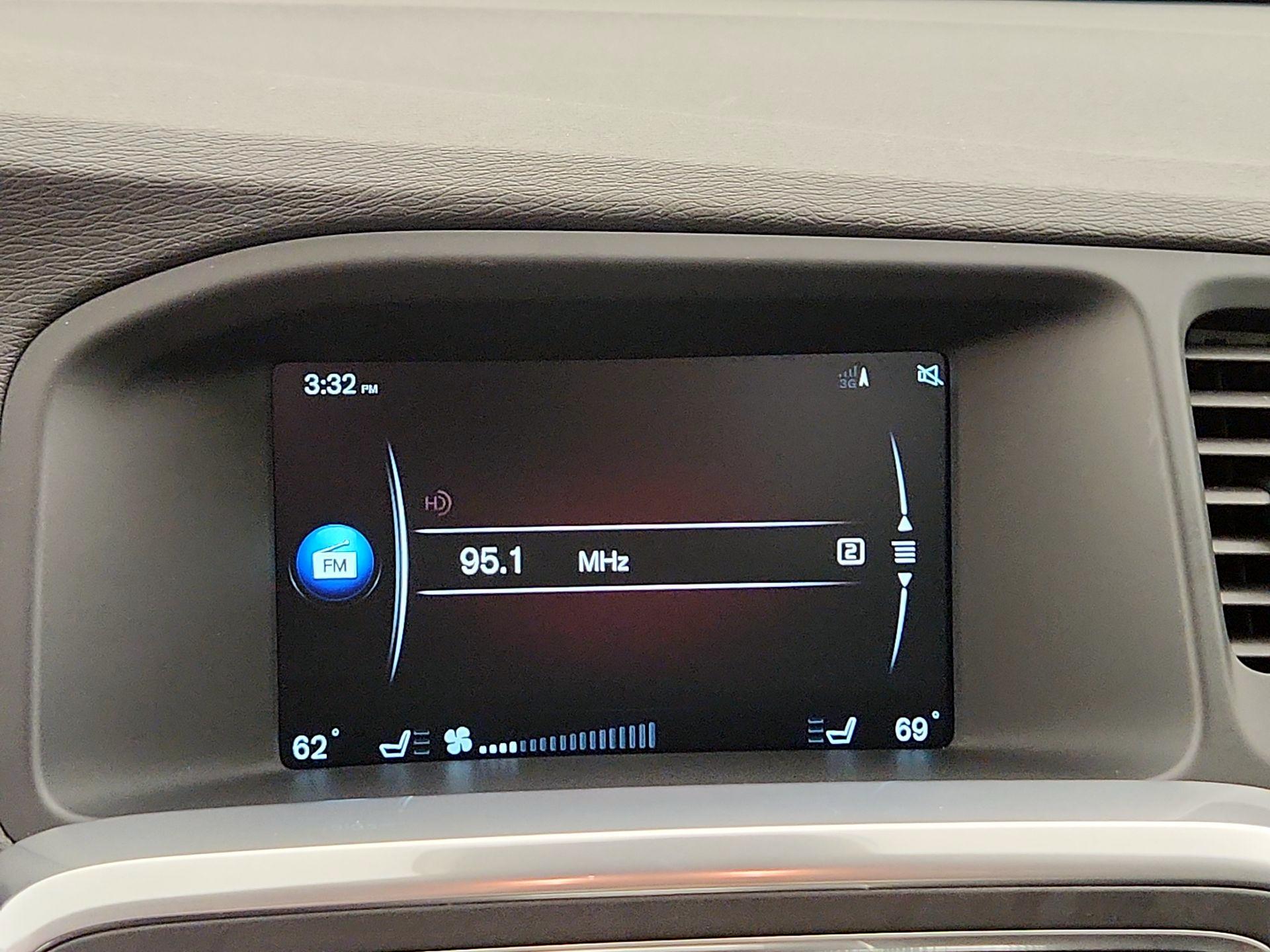 Thumbnail: 2016 Volvo S60 - 15