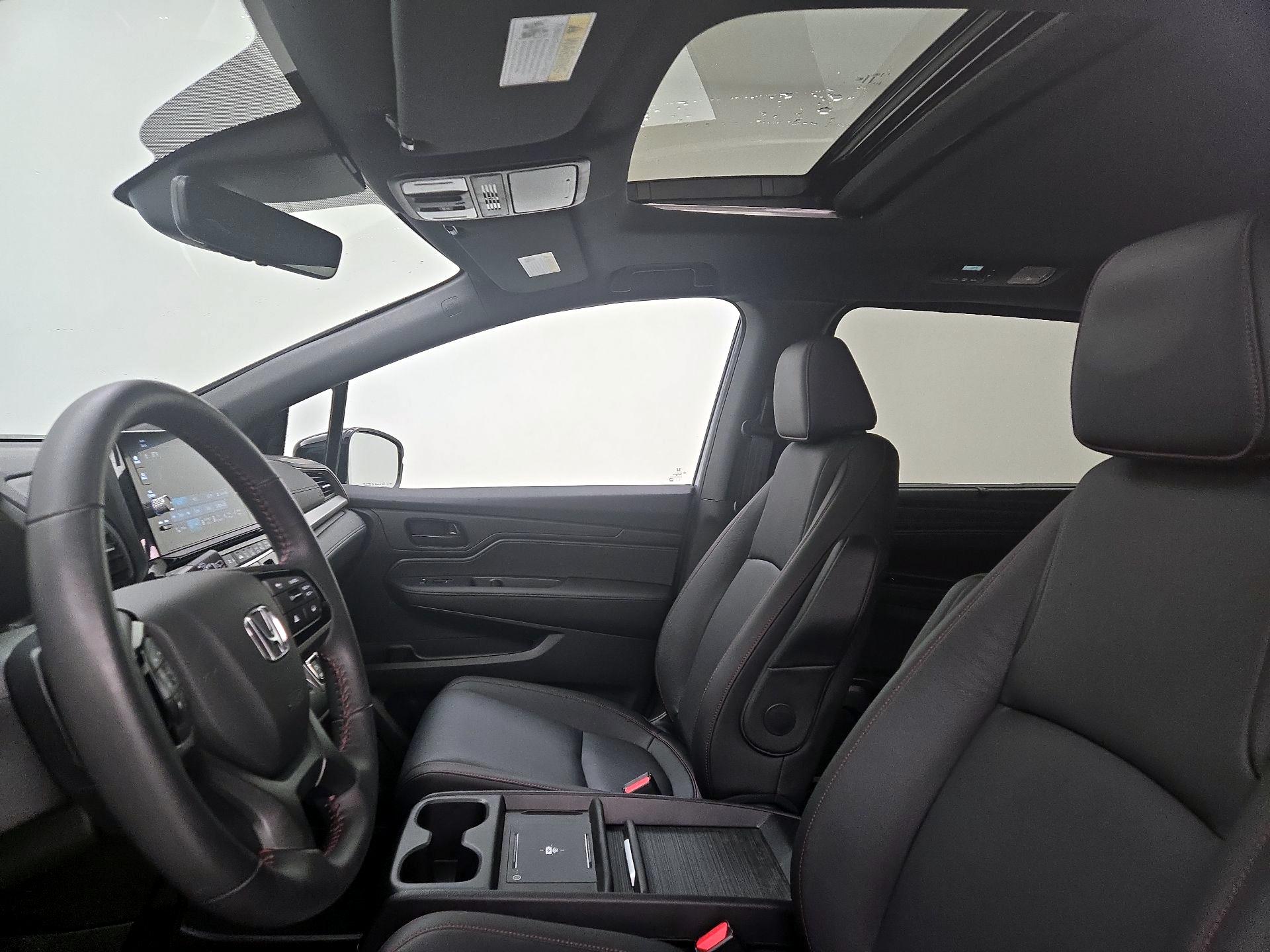 Thumbnail: 2025 Honda Odyssey - 19