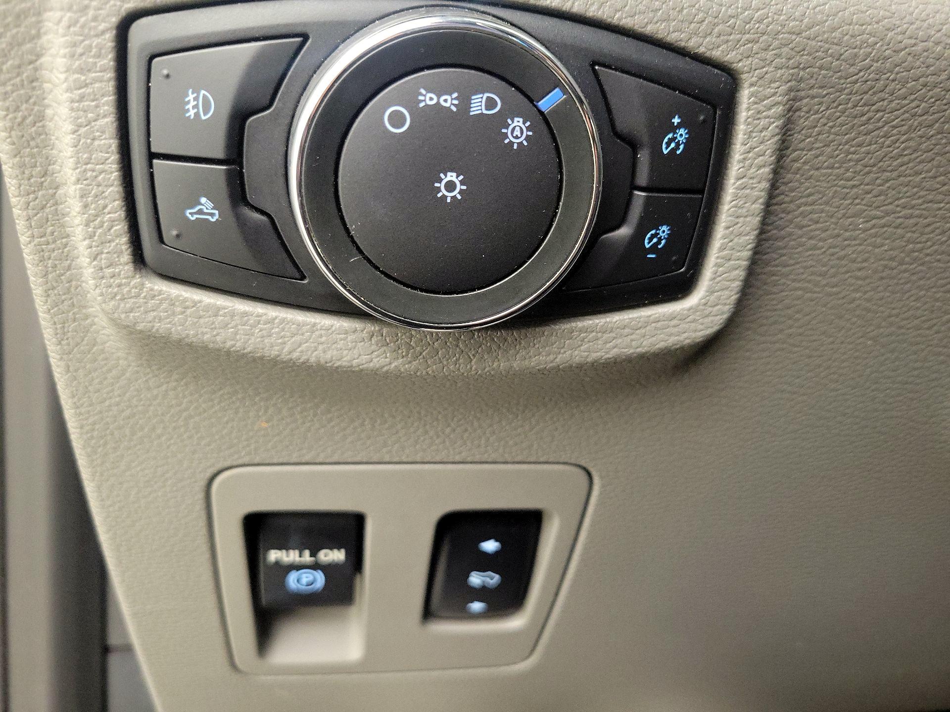 Thumbnail: 2016 Ford F-150 - 13