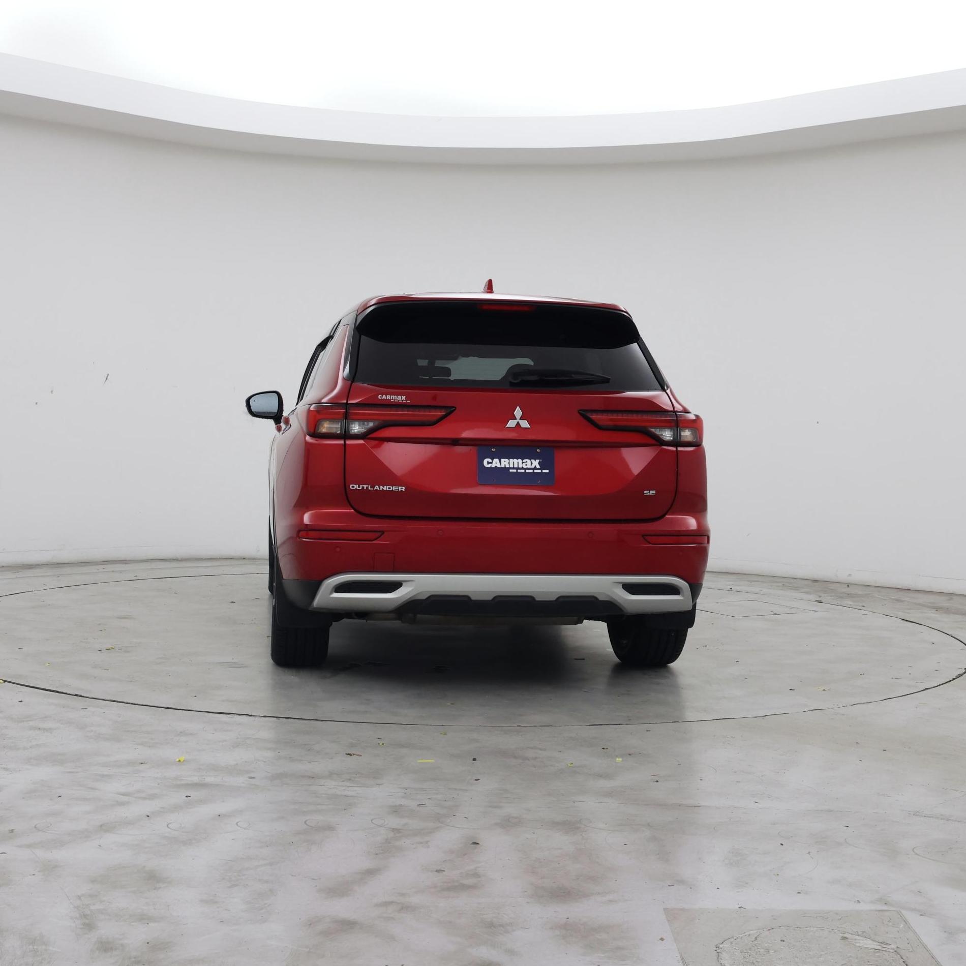 Thumbnail: 2023 Mitsubishi Outlander - 6