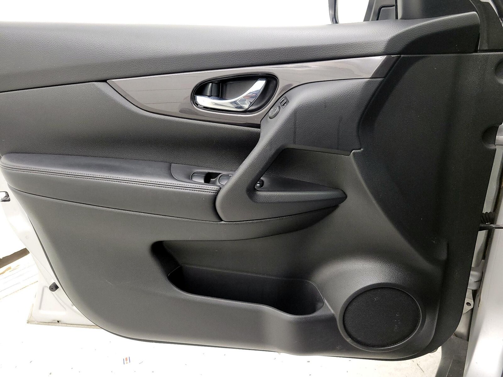 2019 Nissan Rogue SV - Photo 13