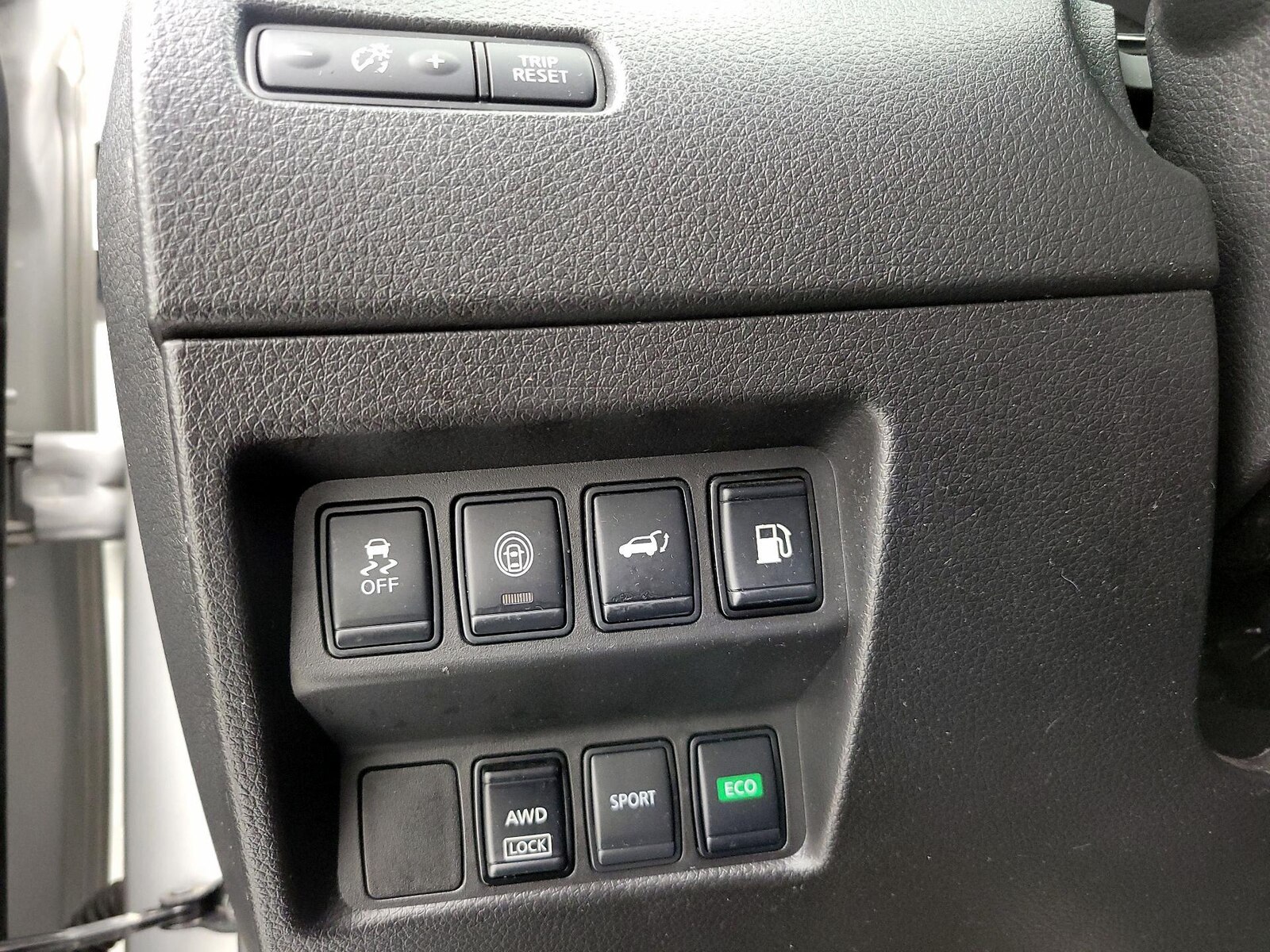 2019 Nissan Rogue SV - Photo 14