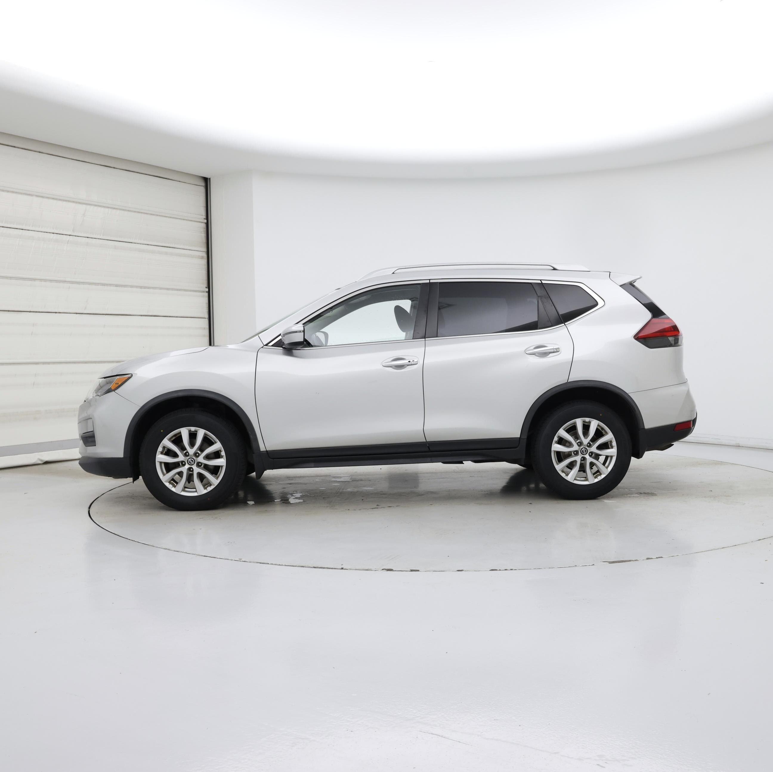 Thumbnail: 2019 Nissan Rogue - 3