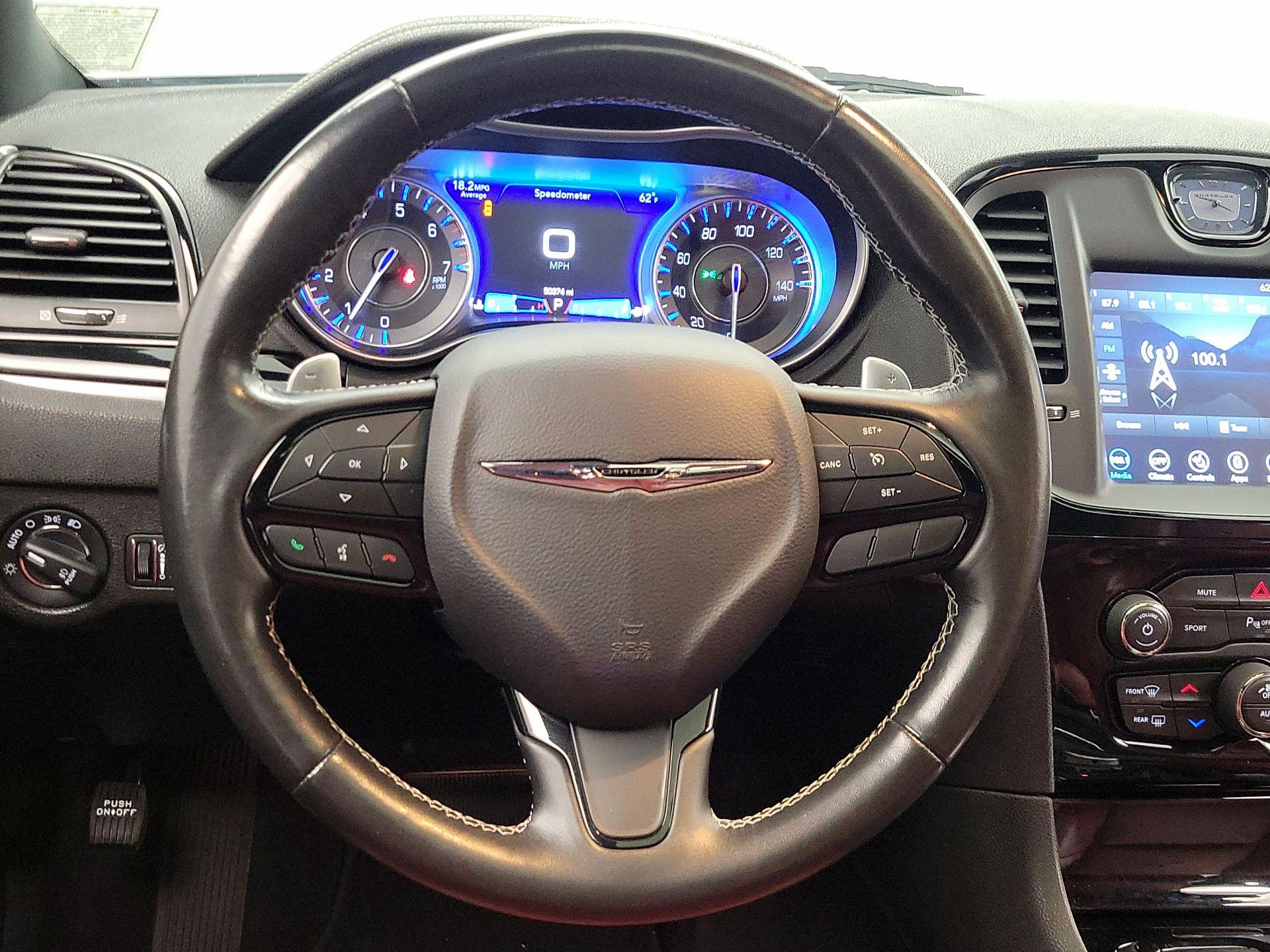 Thumbnail: 2021 Chrysler 300 - 10