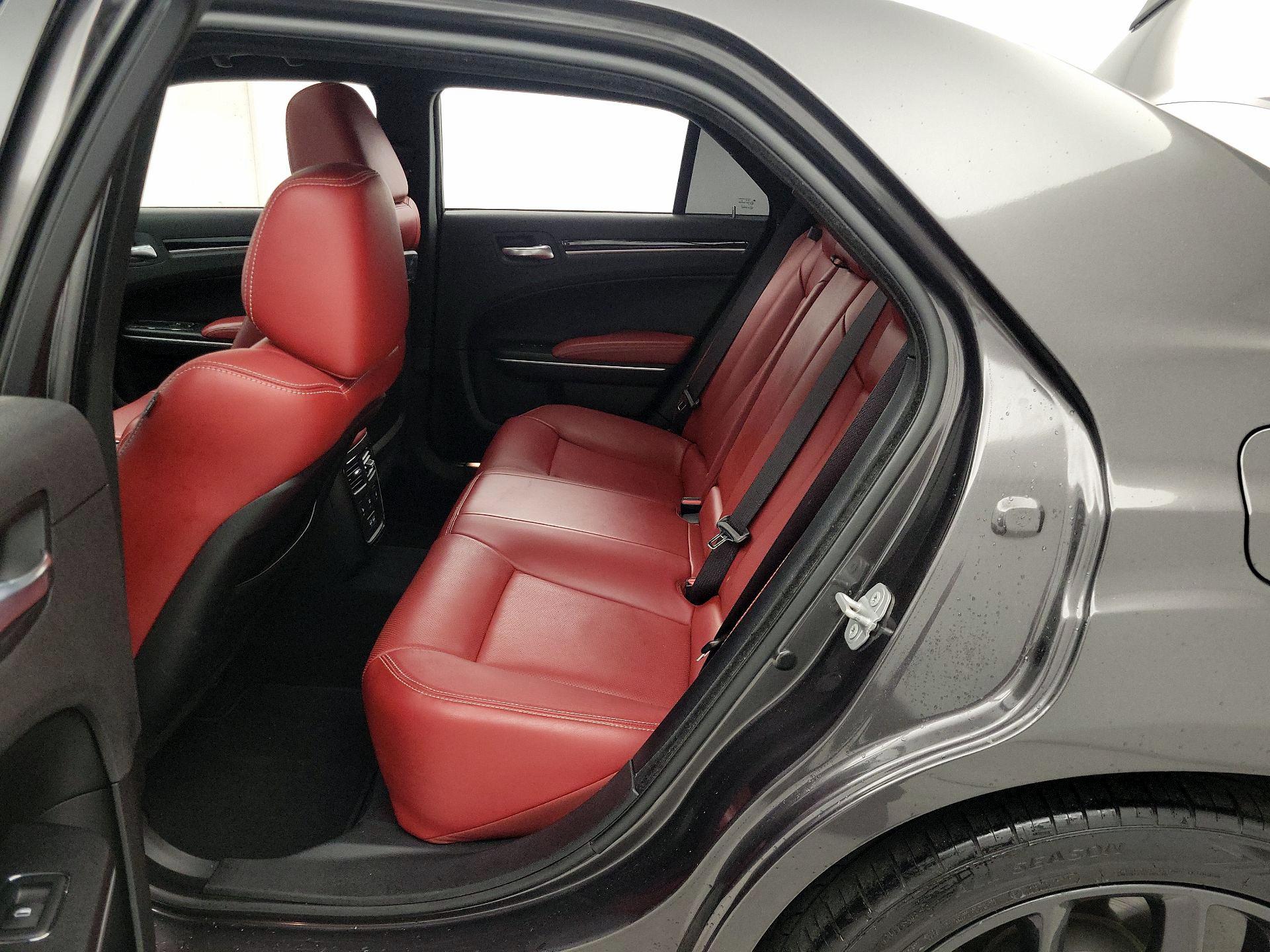 Thumbnail: 2021 Chrysler 300 - 20